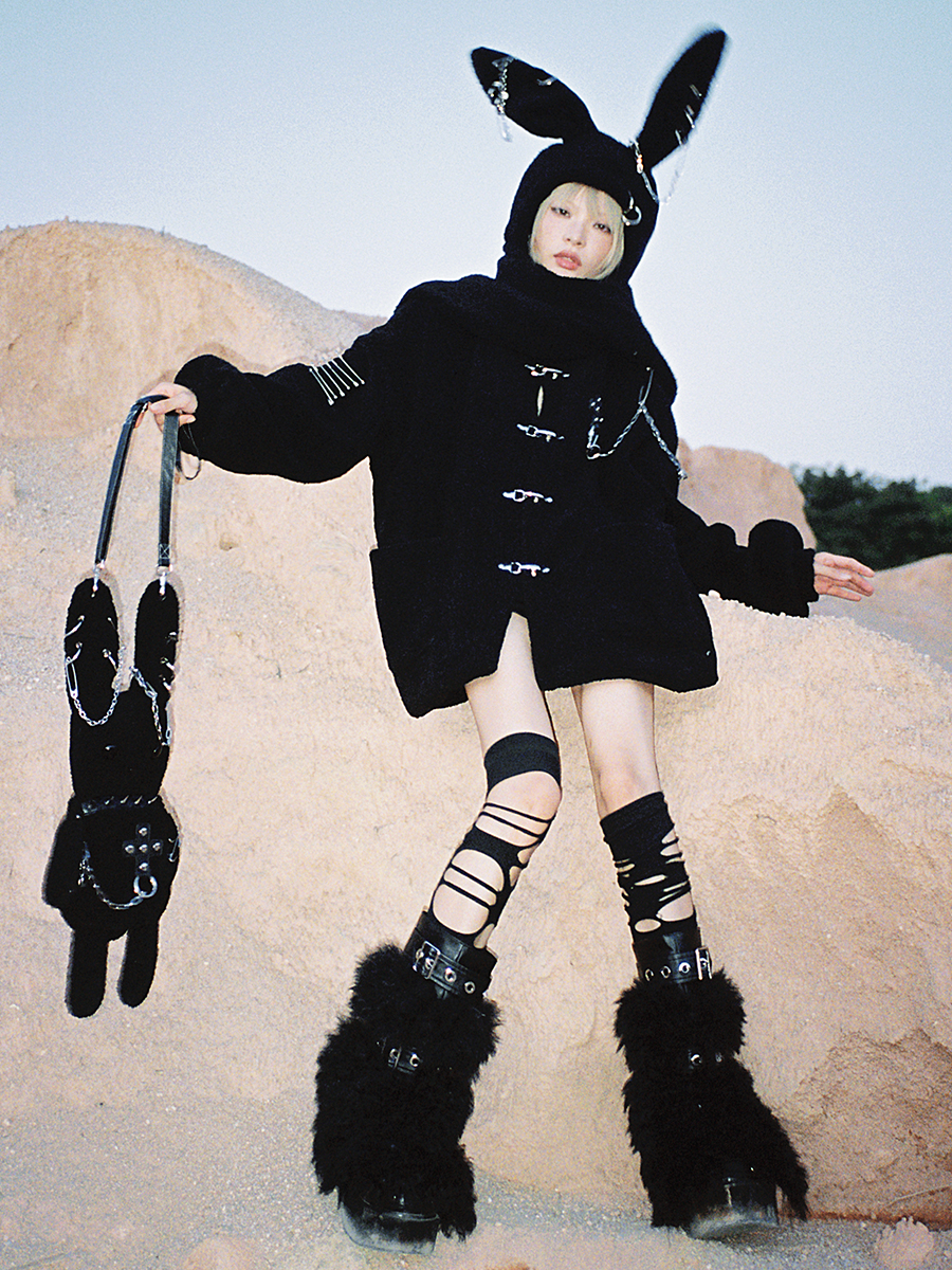 HK07 精選叛逆兔兔圍巾帽 / 穿環耳朵可折與固定