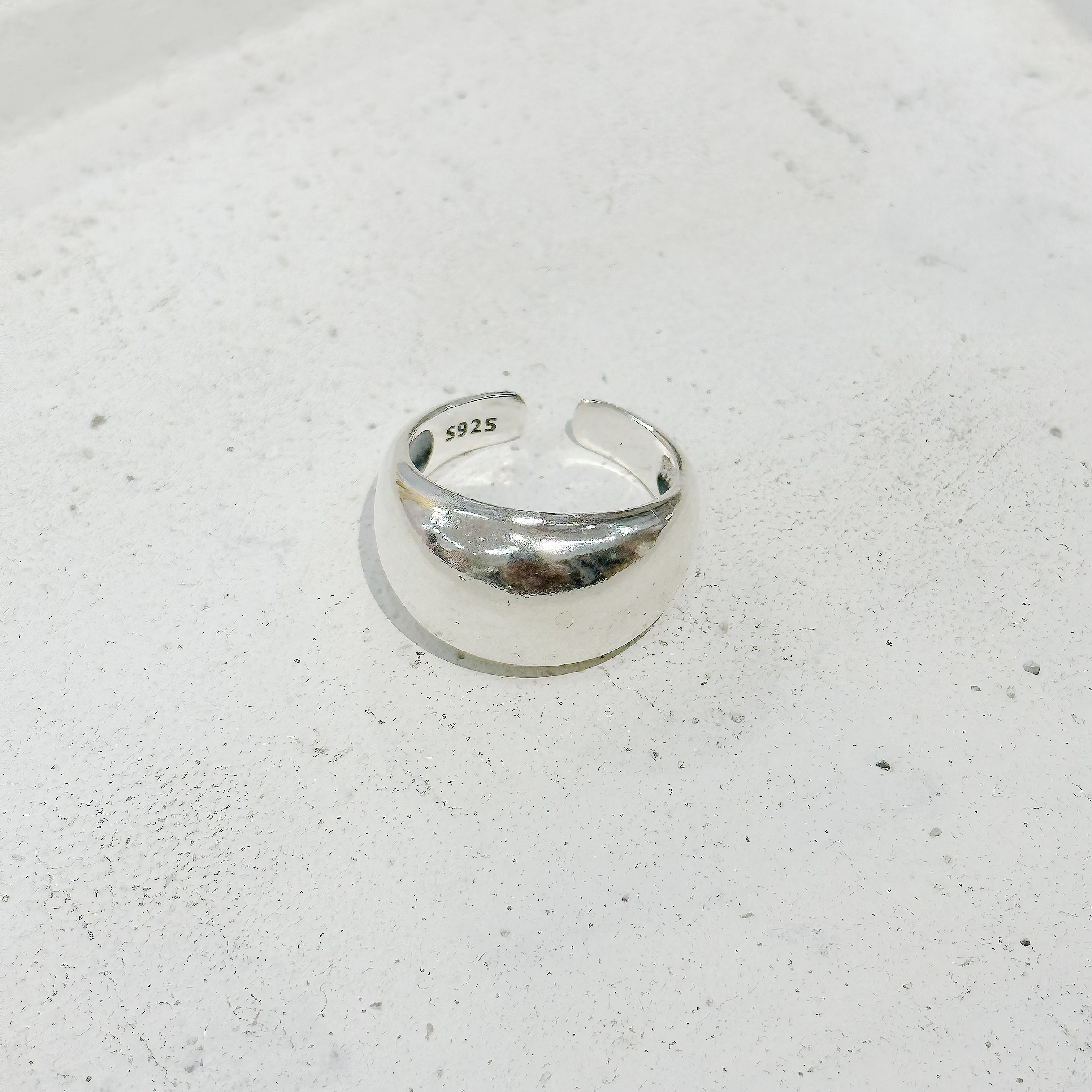 925純銀滑邊闊身粗戒指