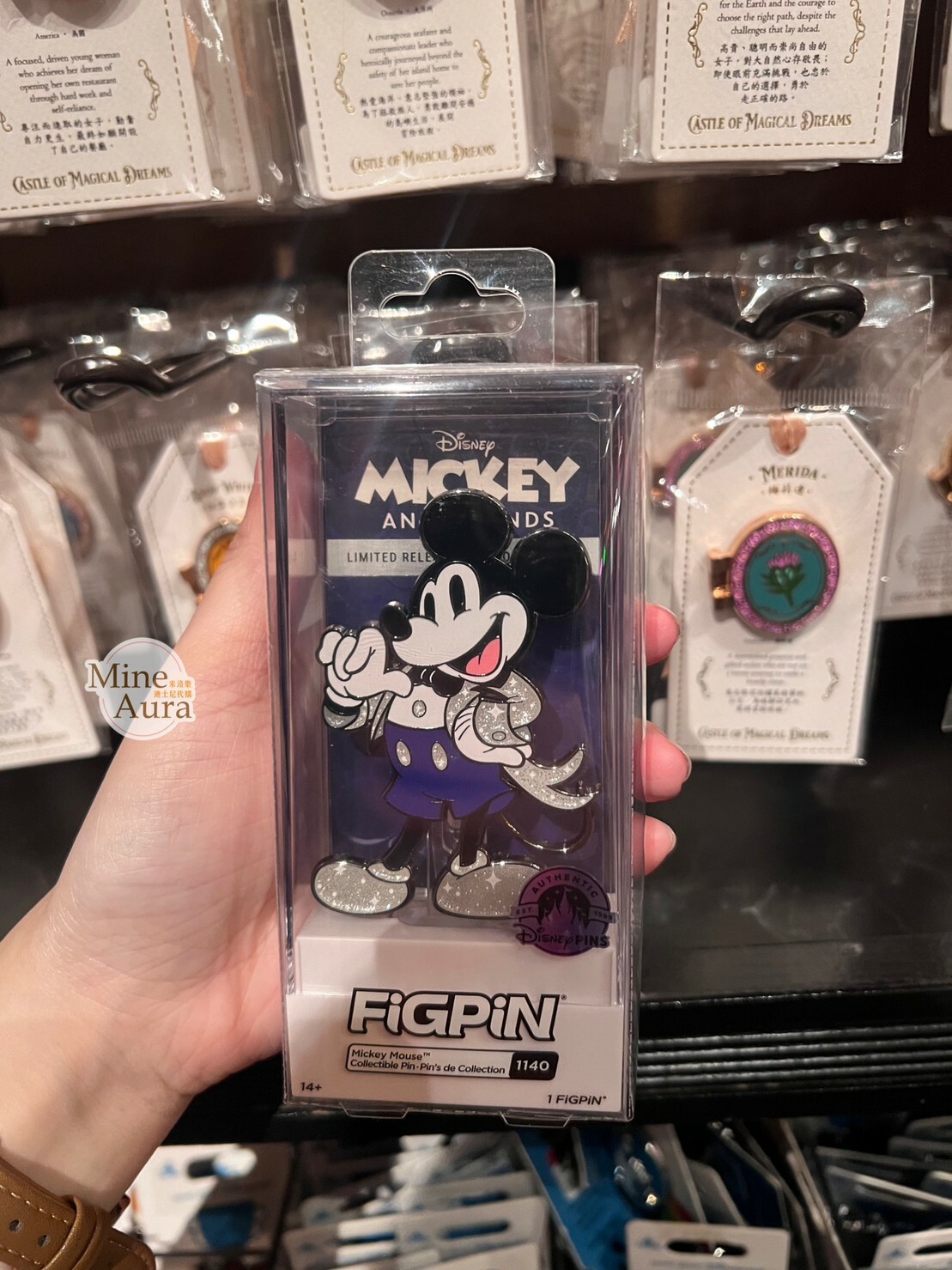 米奇 Mickey 銀色西裝服裝 造型 徽章 PIN -香港迪士尼樂園