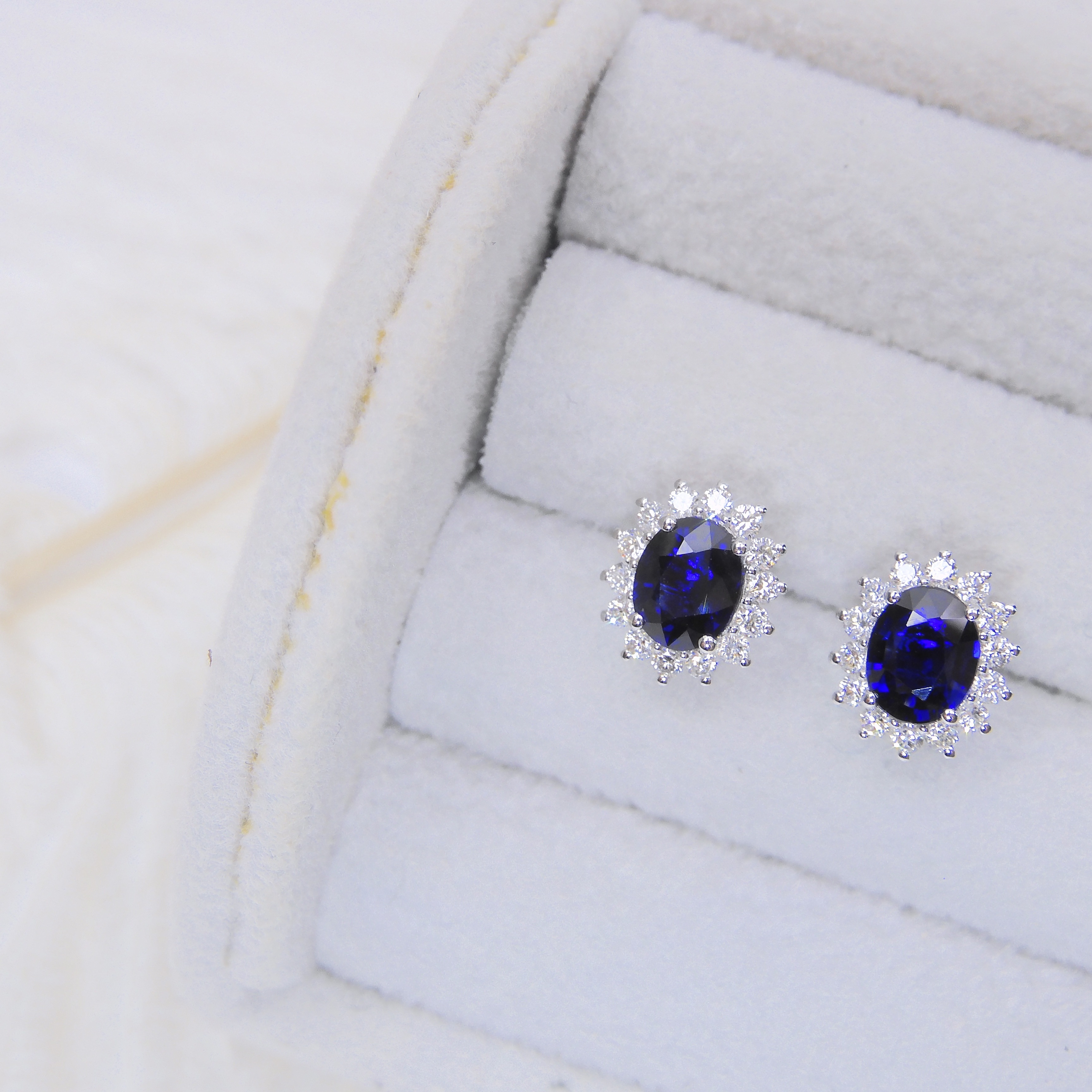 18K金 0.89ct 藍寶石耳釘