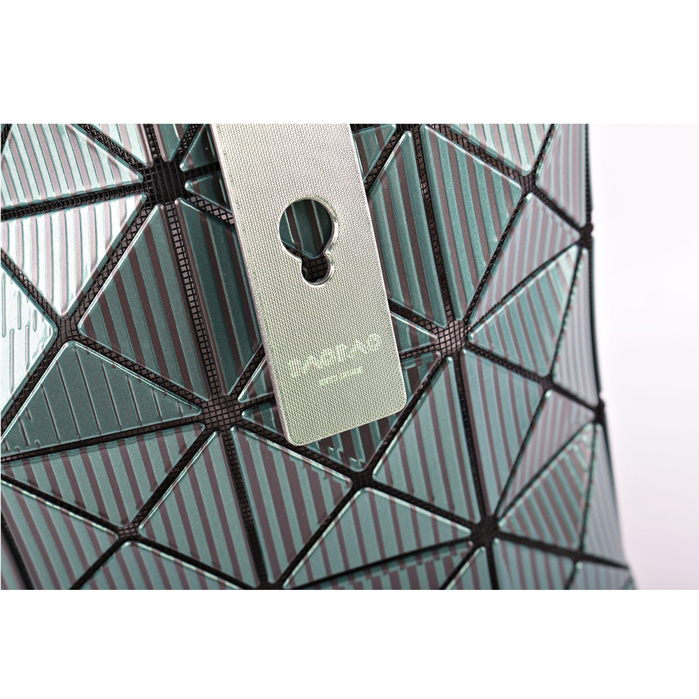 【ISSEY MIYAKE三宅一生】BAO BAO STREAK 6x6 條紋設計托特包(綠色) BB28AG821 62