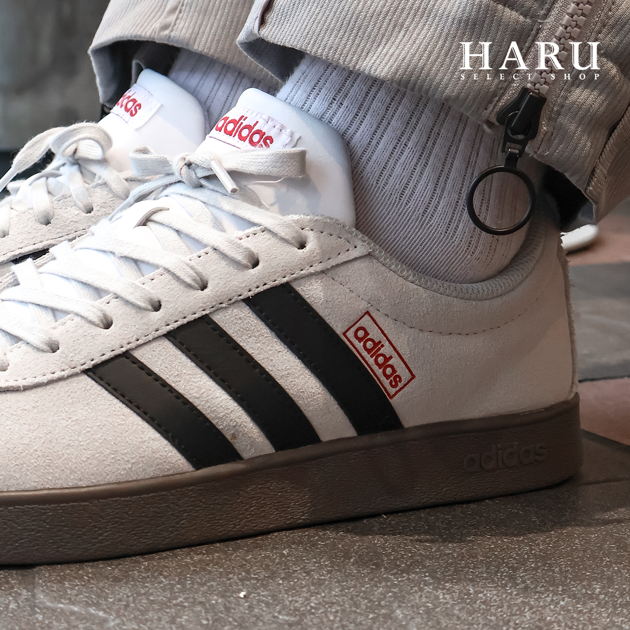 歐美爆款 海外限定  ADIDAS NEO VL COURT SAMBA kith 白黑 T頭鞋 德訓鞋 麂皮 男女復古休閒鞋 HQ1802