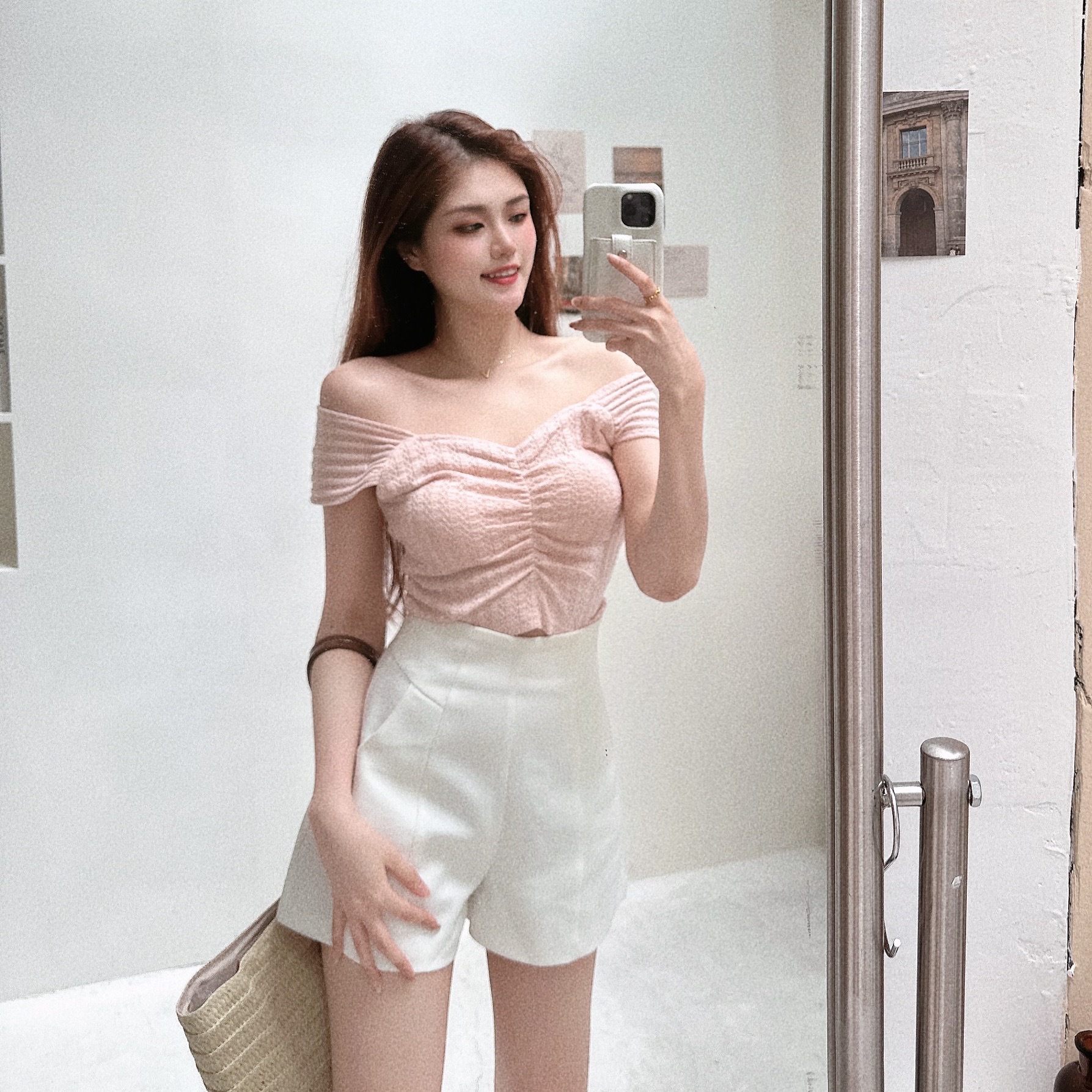 桃心領蕾絲壓紋上衣/三色