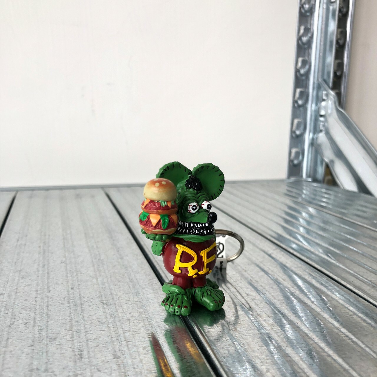 RAT FINK 芬克鼠漢堡吊飾