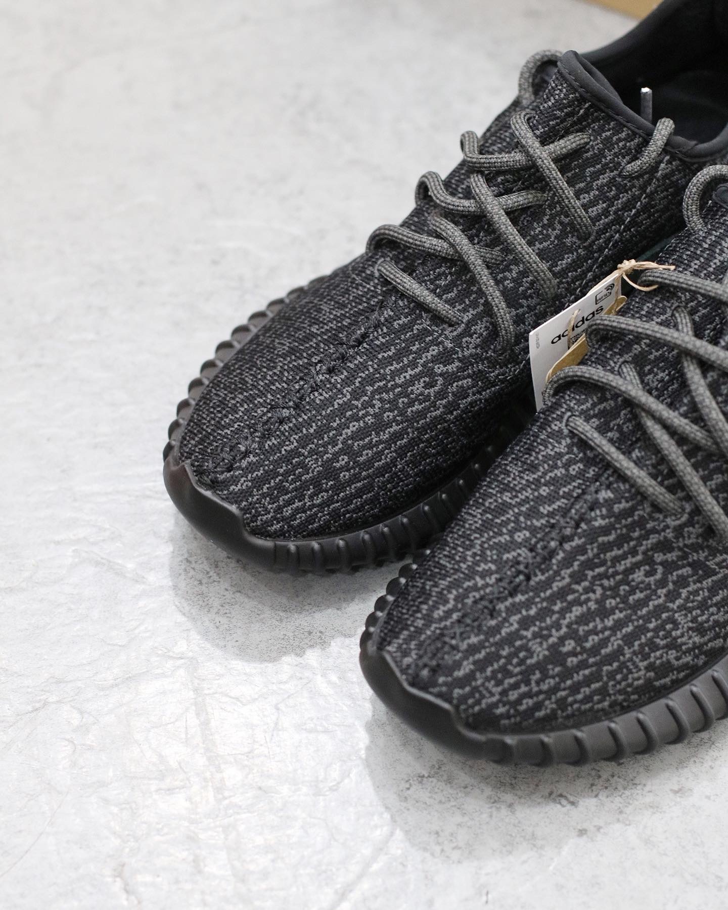 adidas Yeezy Boost 350 Pirate Black (2023)  BB5350