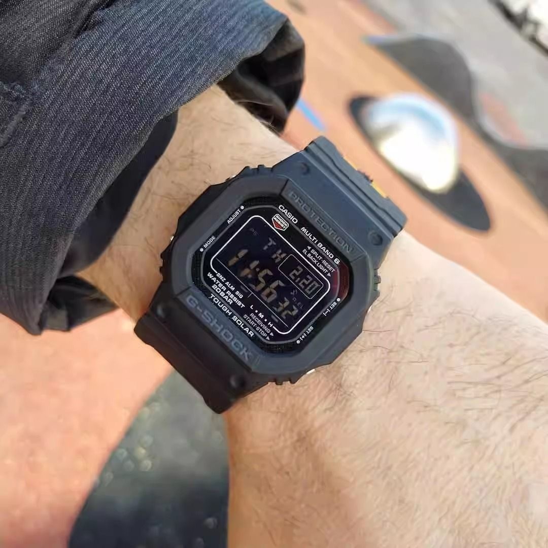 G-Shock GW-M5610-1B -- 寶時鐘錶