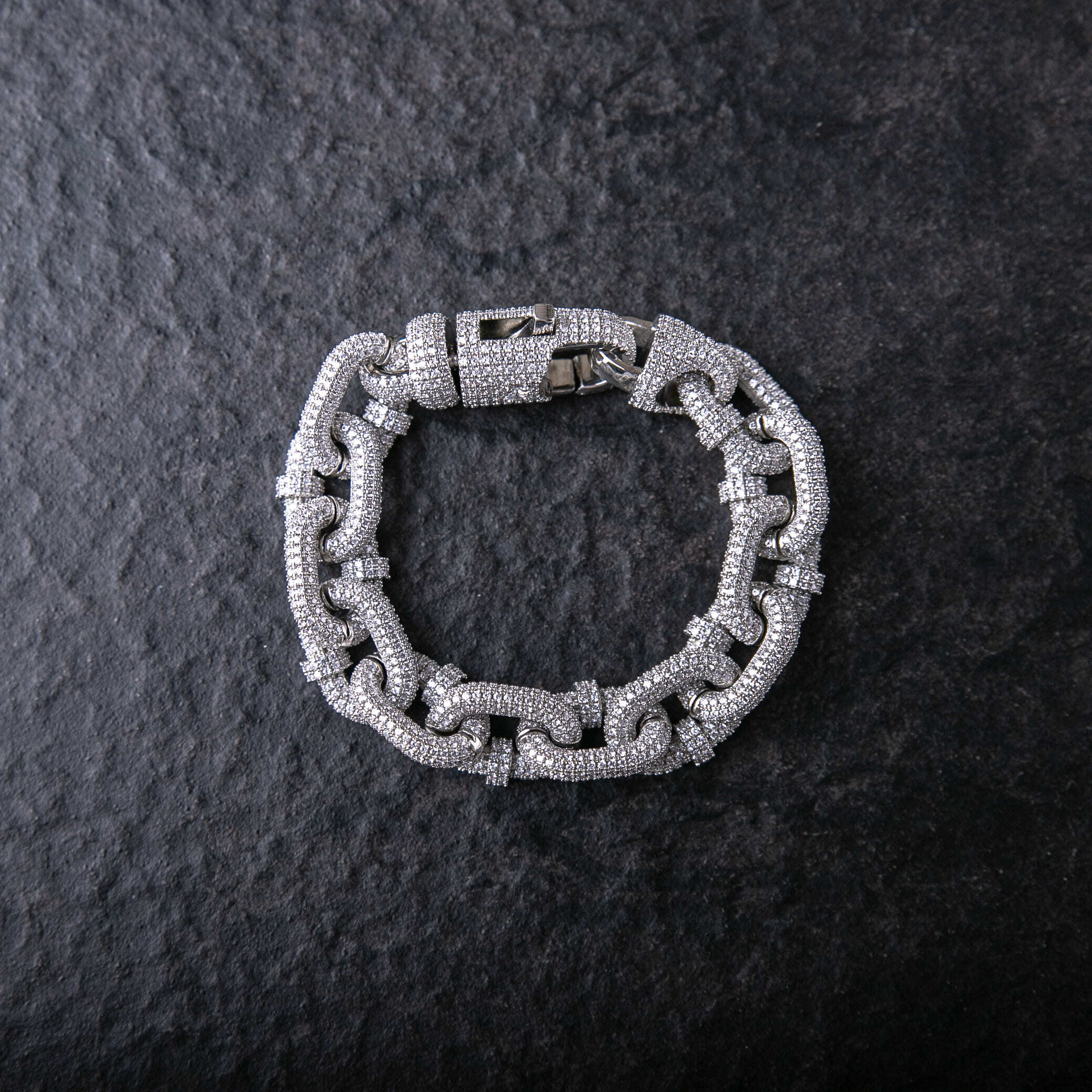 17mm滿鑲立體鎖鏈造型手鍊