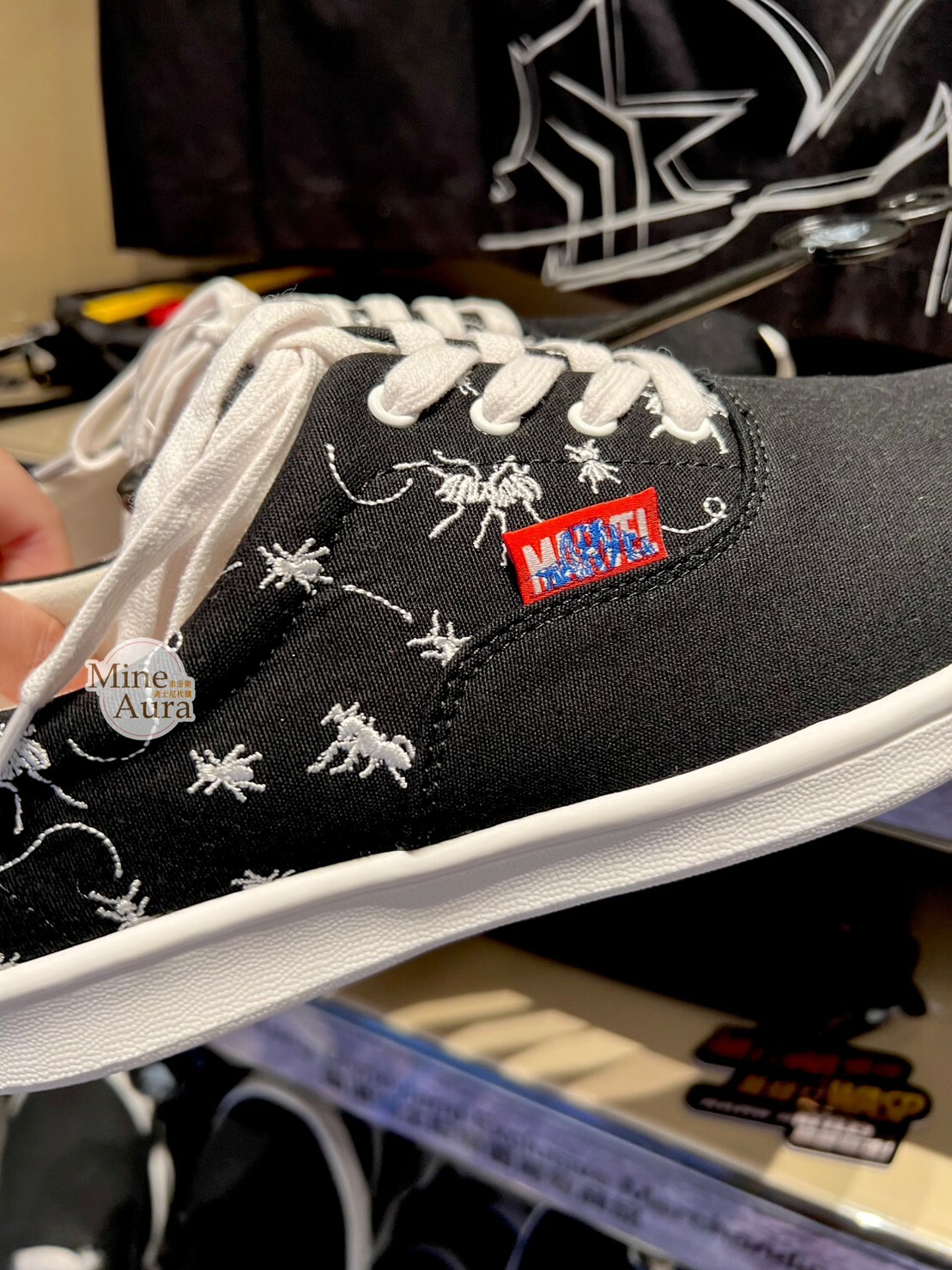 蟻人 Ant-Man 黃蜂女 Wasp 圖案 黑色 帆布鞋 休閒鞋 漫威 Marvel -香港迪士尼樂園