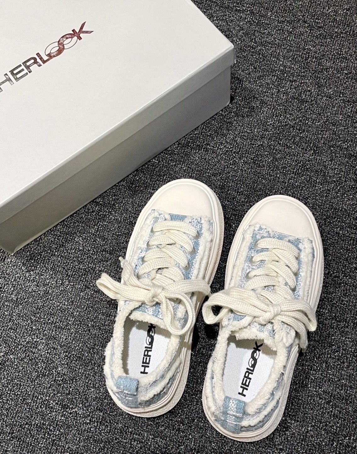 HERLOOK 增高帆布鞋 (四色)