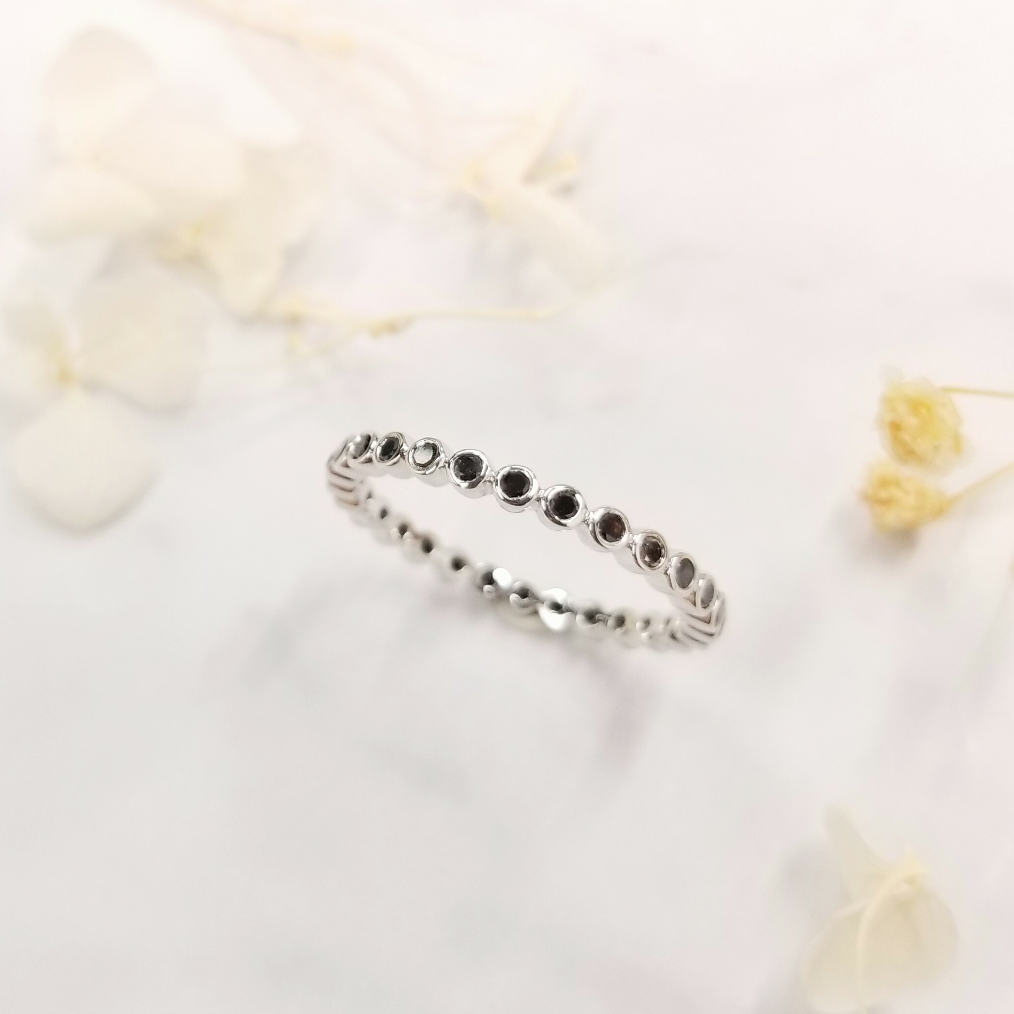 全新18K白金42份黑鑽石全圈戒指