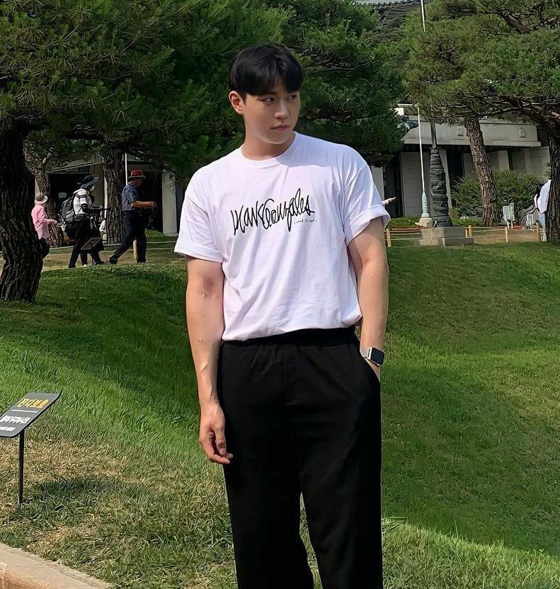 #現貨 韓國 WHAT IT ISNT 小天使 字排短踢