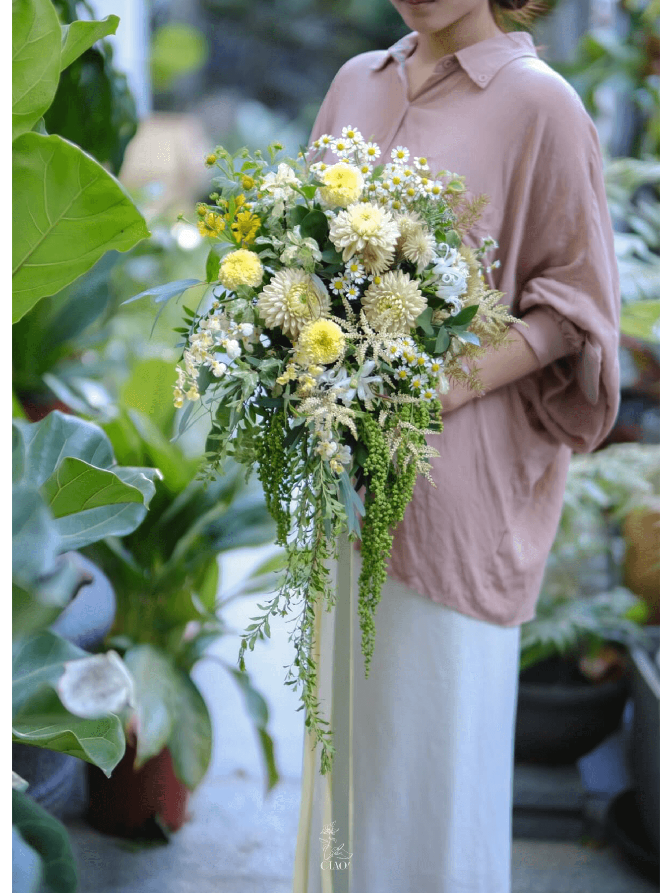巧偶花藝_捧花精選_白綠黃