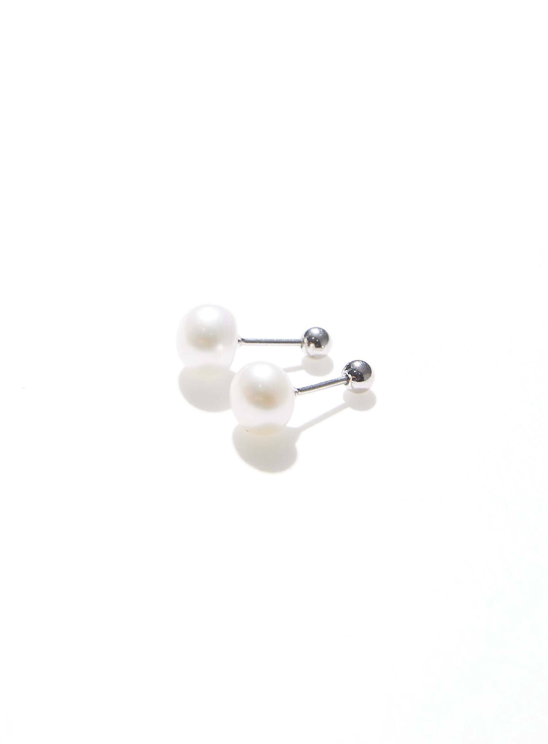 < 新品折扣 > Mixture / ME002 淡水珍珠/純銀耳針式耳環