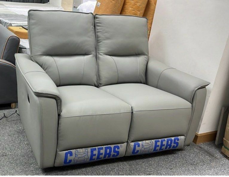 芝華仕10912真皮雙電鉸梳化