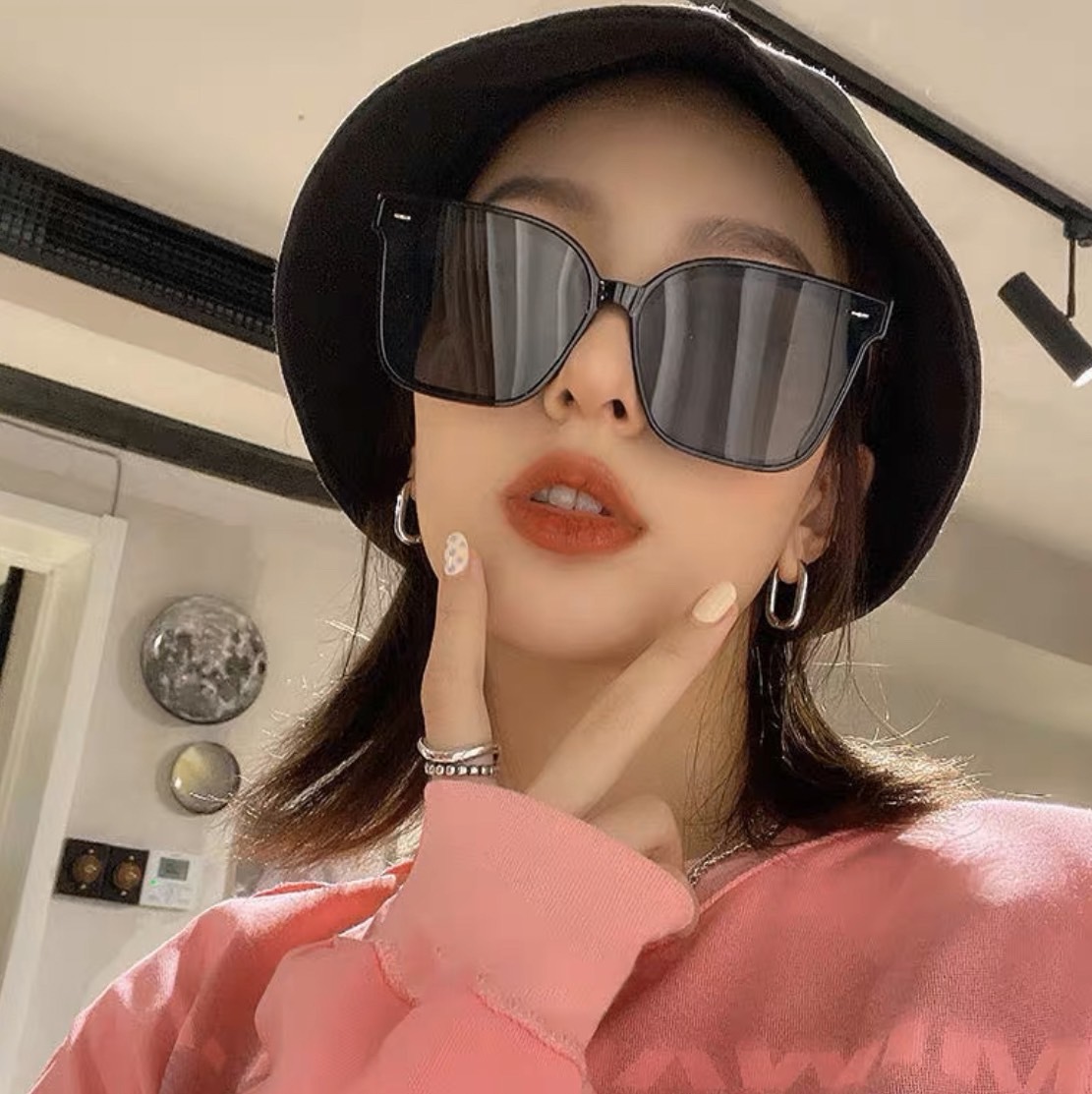 S2010精緻膠框方框墨鏡/三色