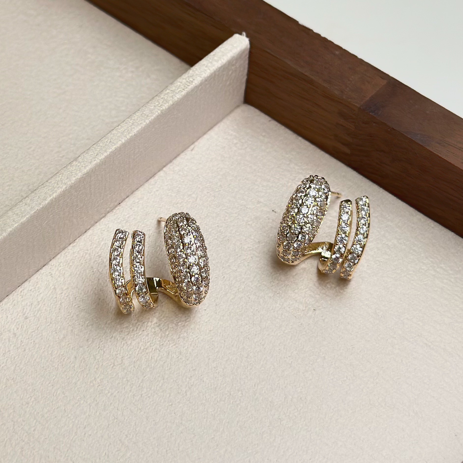 沉著．滿鑽三層C字圈