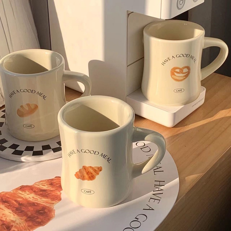 《2675》奶油餐包胖胖曲線馬克杯400ML