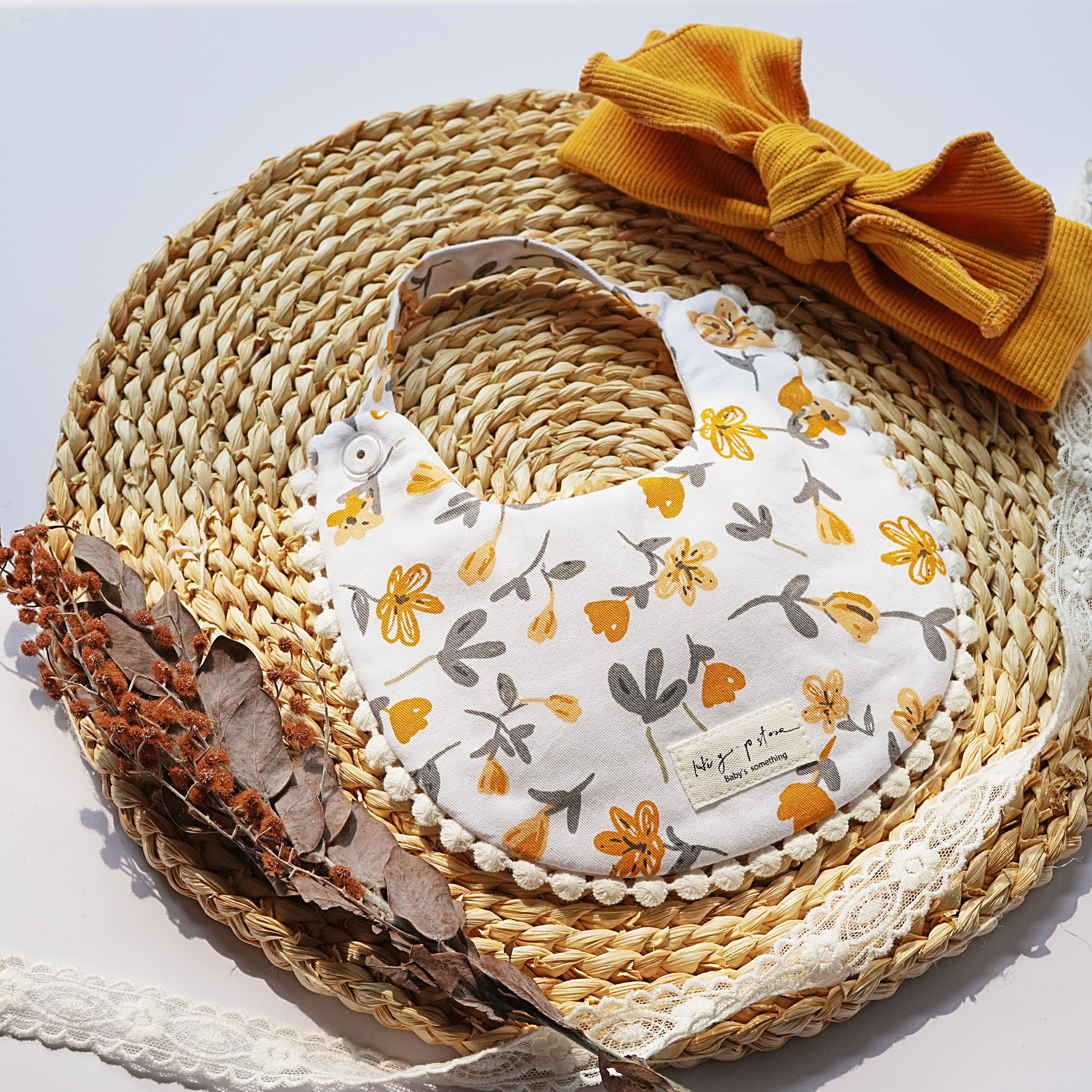 Hi Y.P store-手作圍兜-塗鴉小花