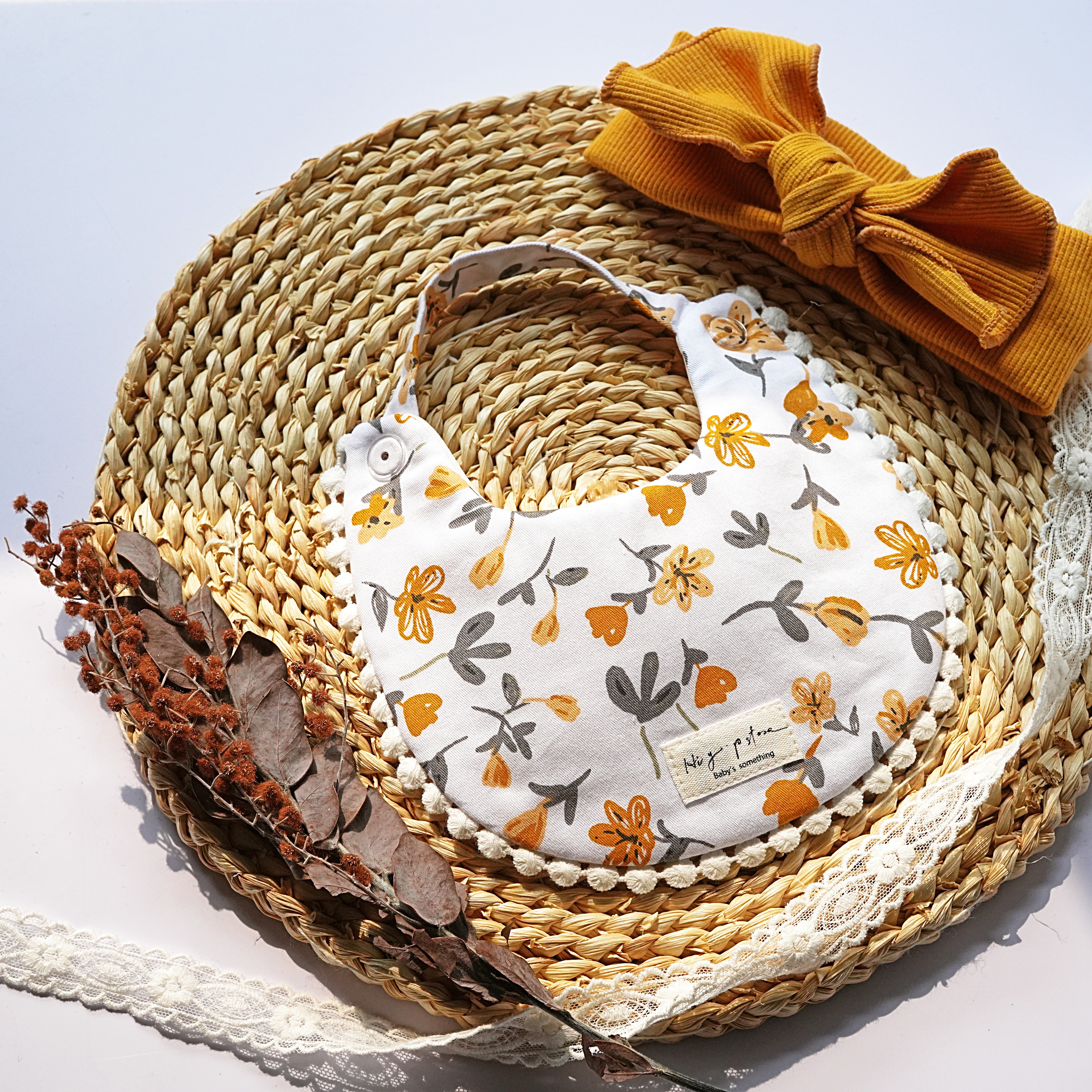 Hi Y.P store-手作圍兜-塗鴉小花