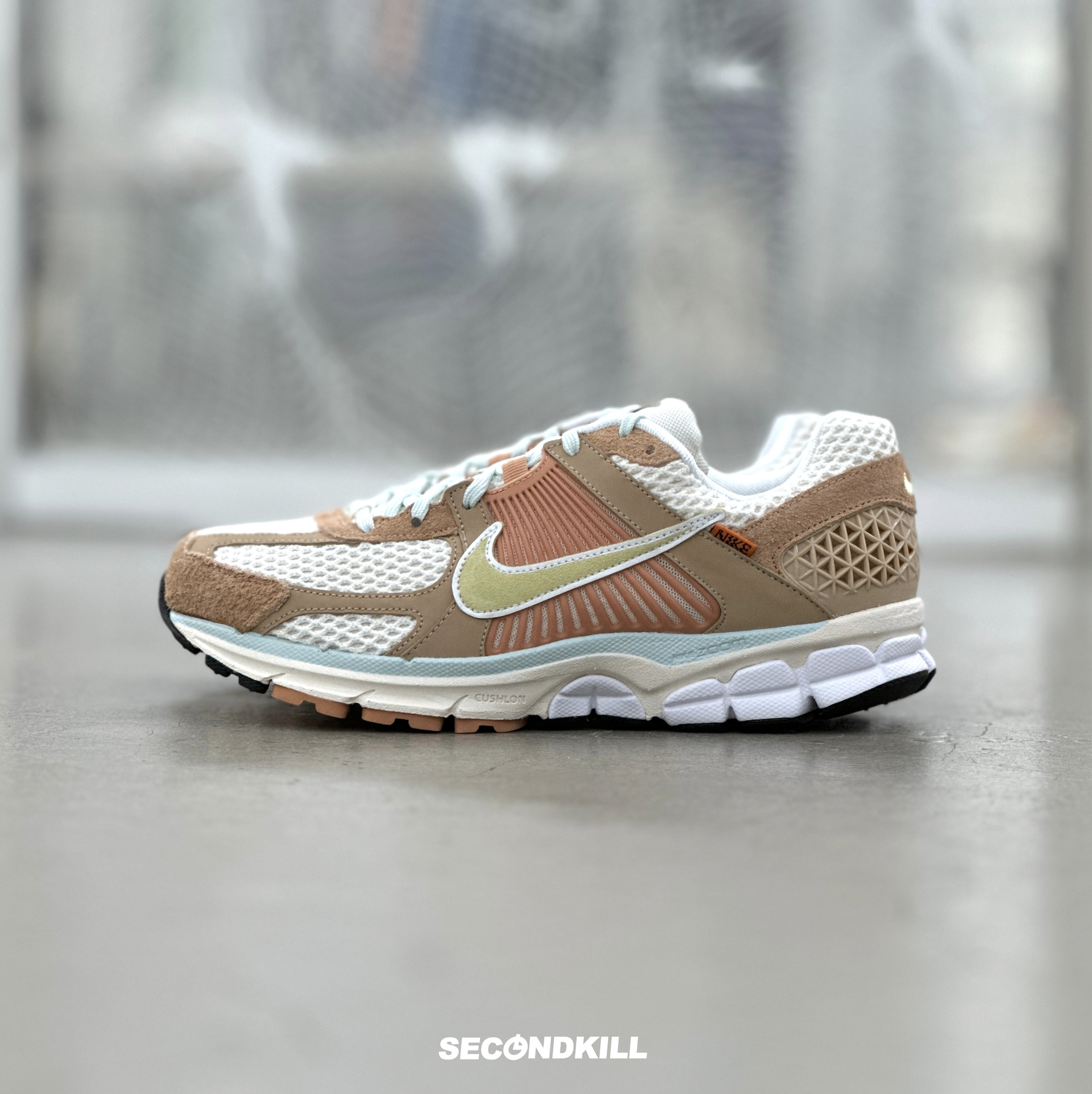 Nike Zoom Vomero 5 Citron Tint | FN8889-181