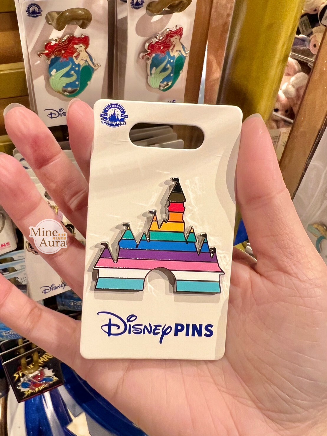 彩虹系列 城堡  造型 徽章 PIN -香港迪士尼樂園