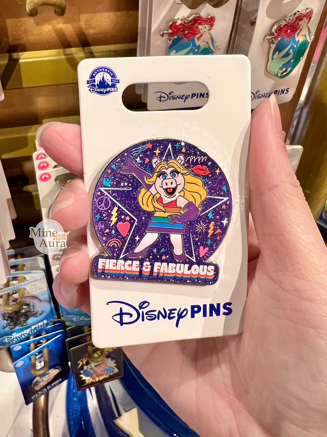 彩虹系列 豬小姐 Miss Piggy 星星 造型 徽章 PIN -香港迪士尼樂園