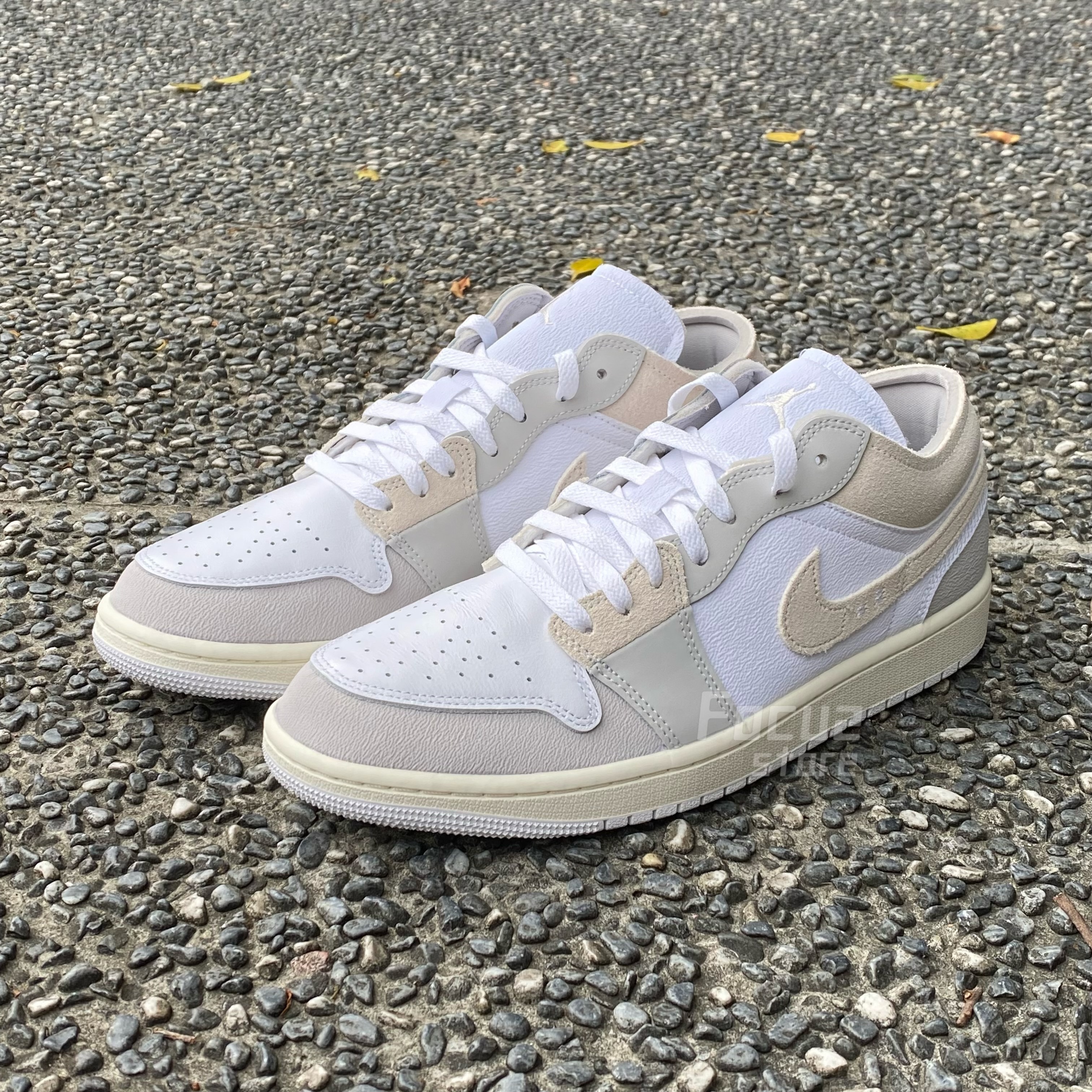 Air Jordan 1 Low SE Craft 'Inside Out - Tech Grey' DN1635-002【預購商品】