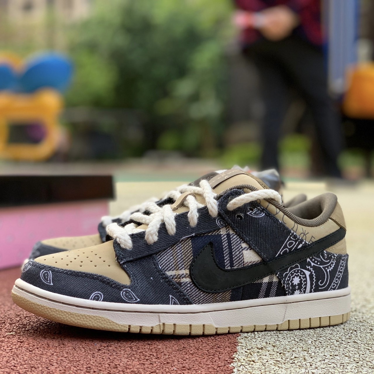 Nike SB Dunk Low x Travis Scott 聯名 絨面 腰果花變形蟲 CT5053-001