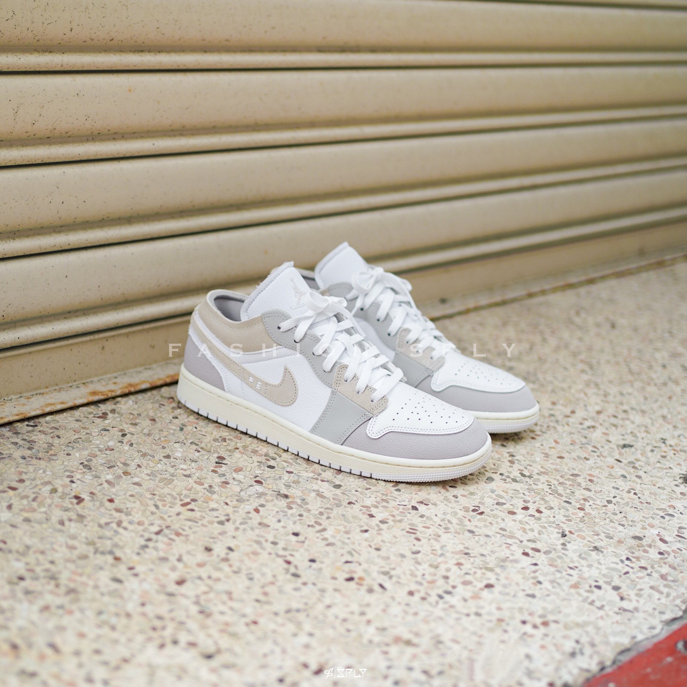 Air Jordan 1 Low SE Craft Inside Out Tech Grey 伯爵燕麥 DN1635-002