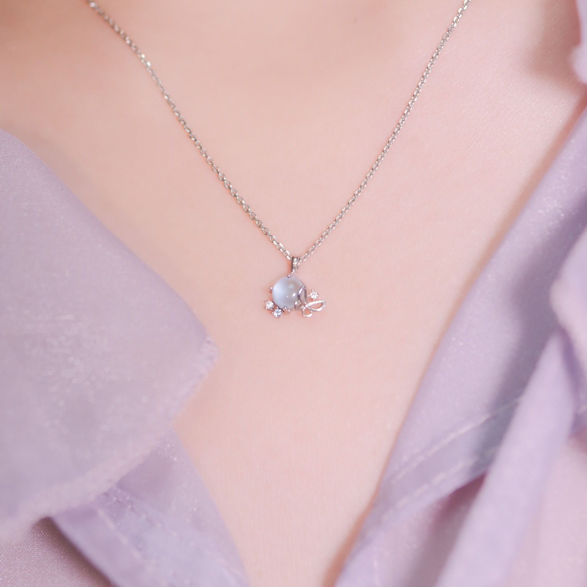 | 925 Silver・ White Gold  | Little Glacier And Butterfly Necklace | NE0429 |