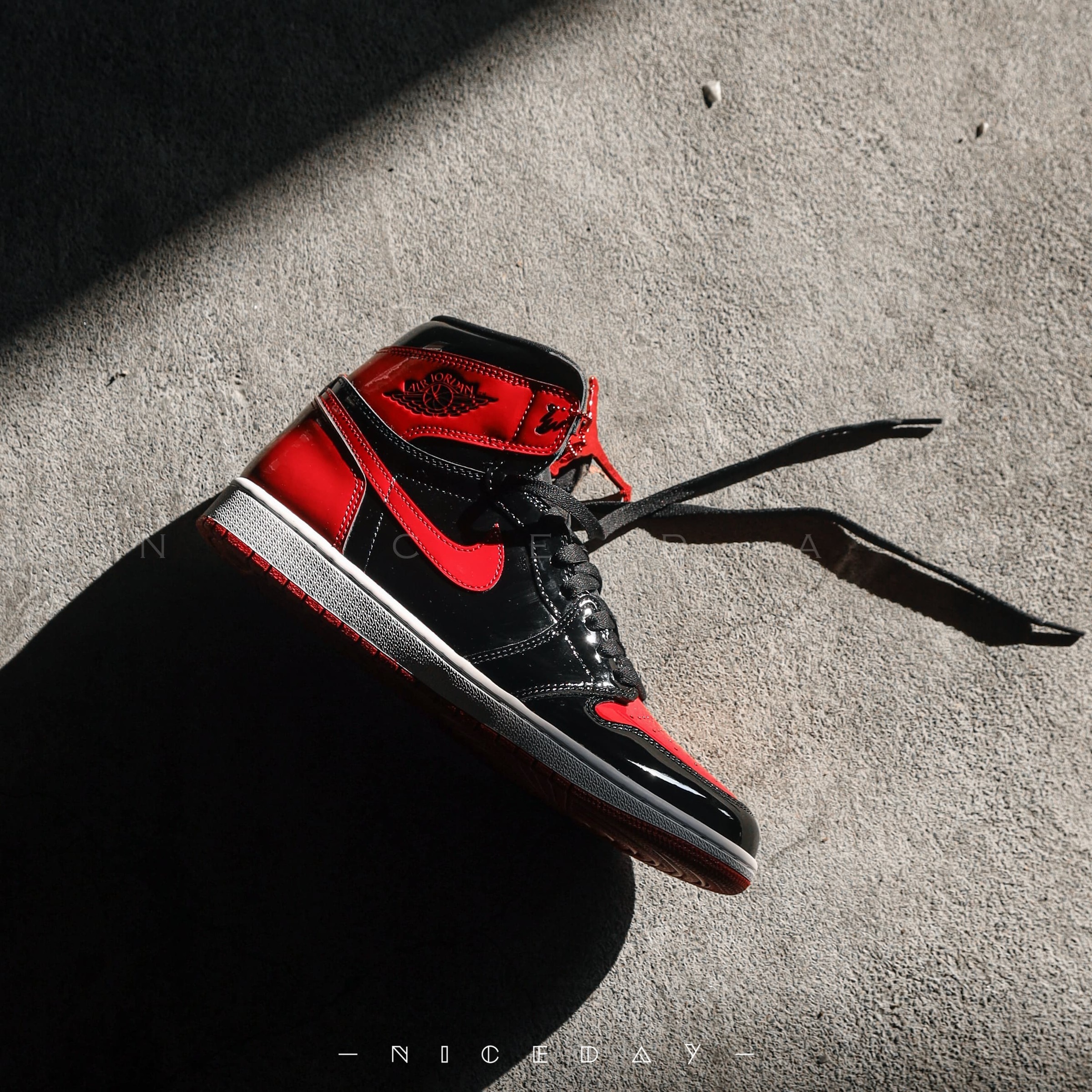 NICEDAY 部分現貨Nike Air Jordan 1 High OG 黑紅555088-063