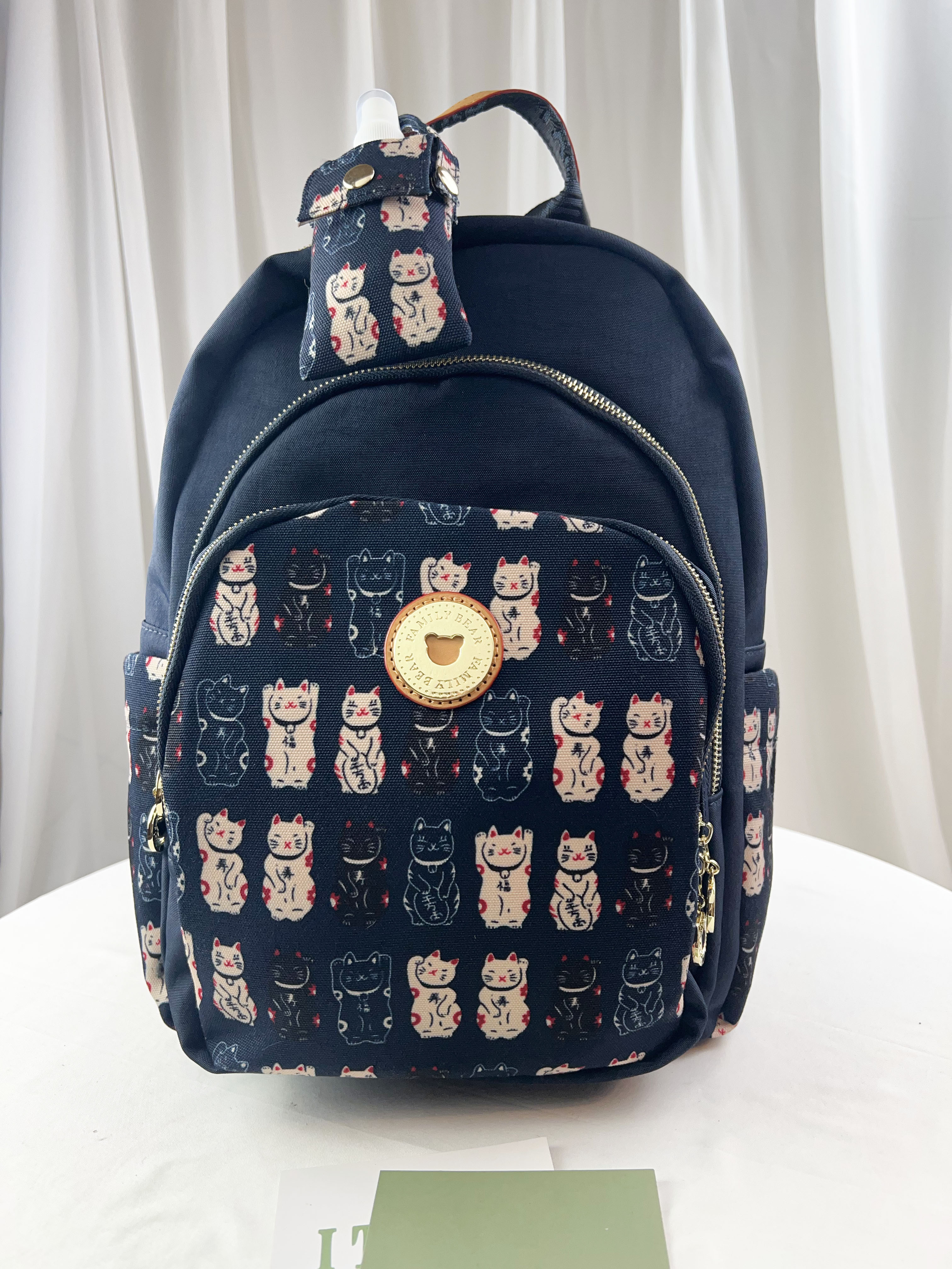 GOODS 招財貓拼色防潑水後背包 附酒精保護套+酒精瓶  #2847