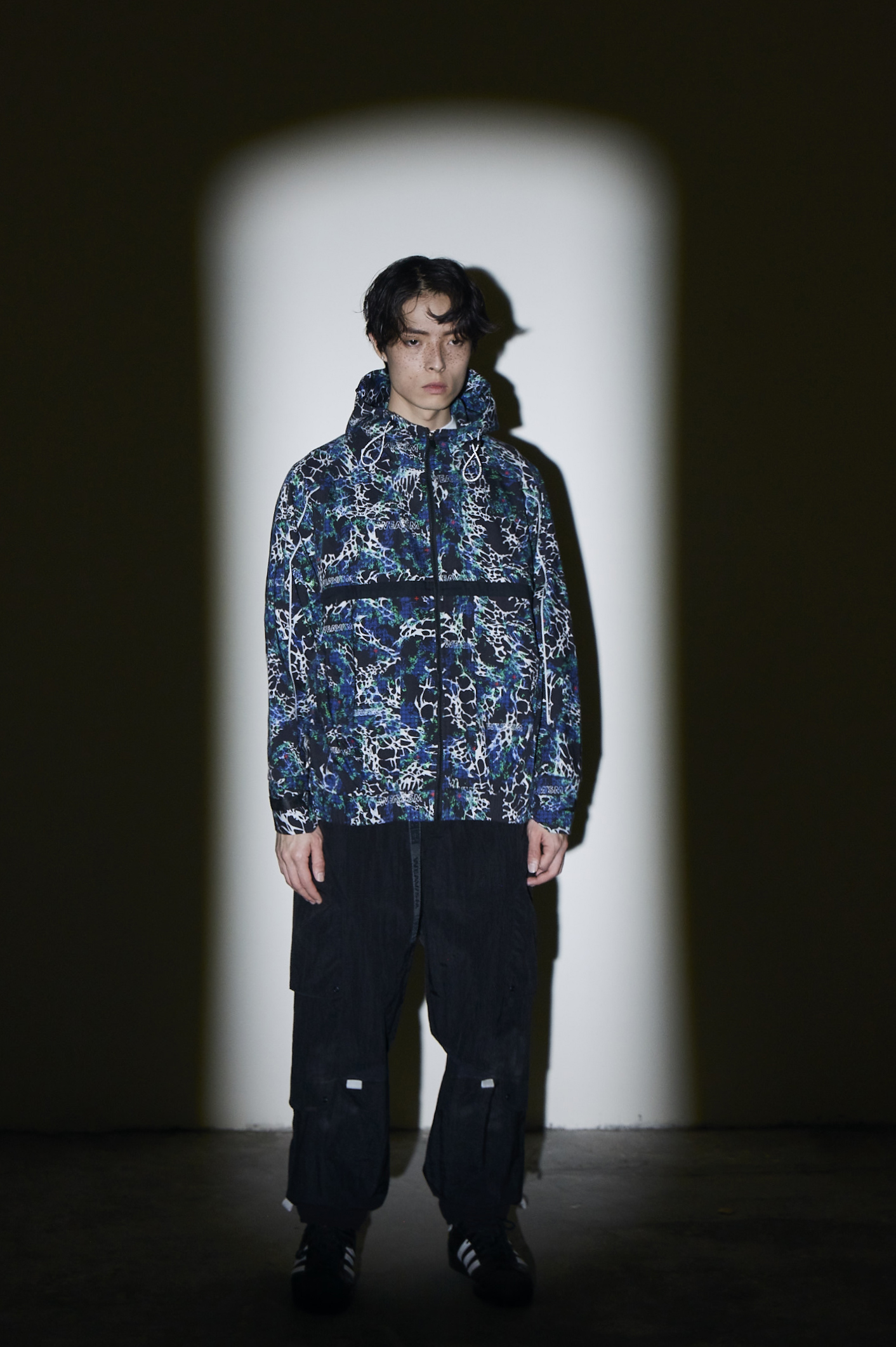 蟲窟印花外套- 黑