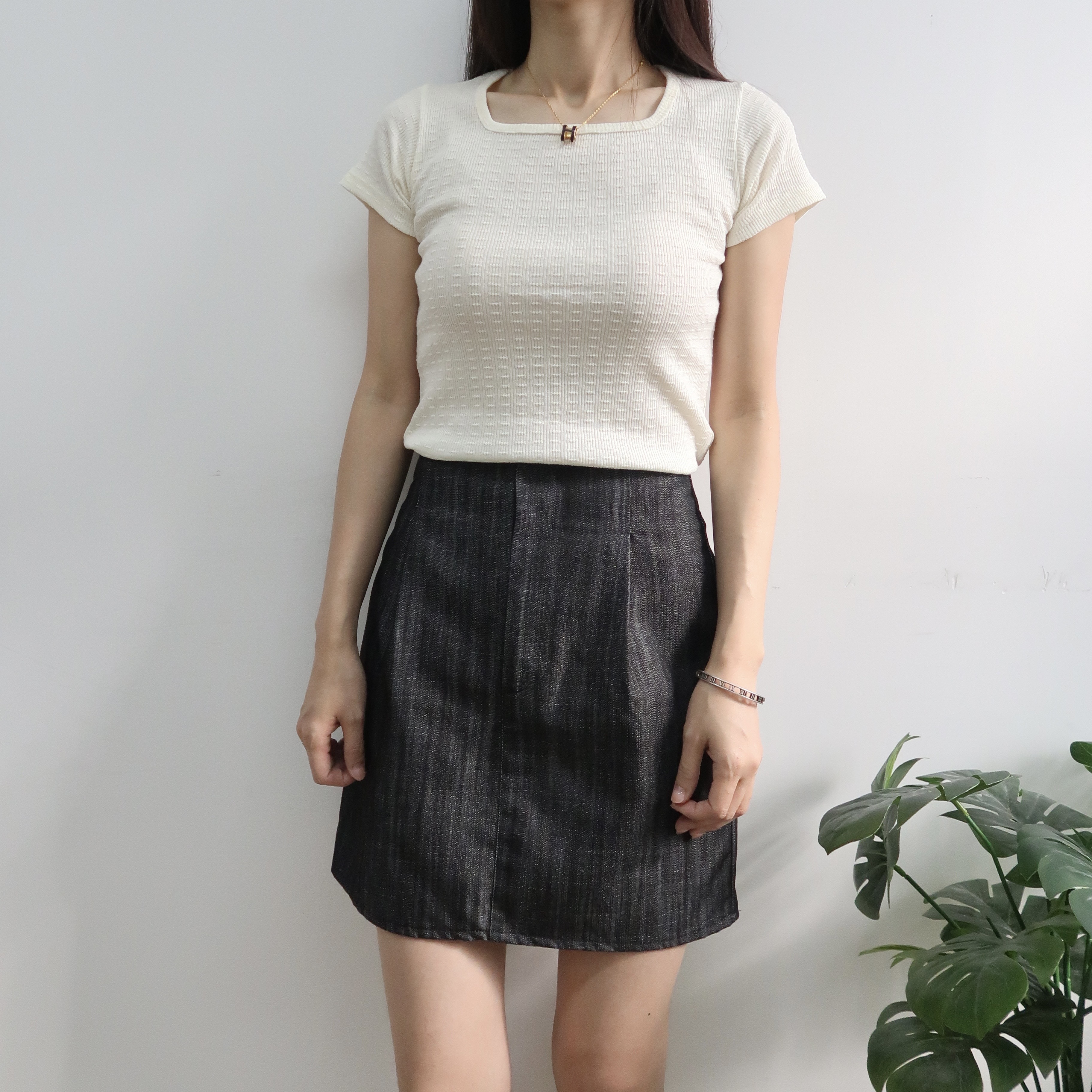 現貨 黑牛仔薄布短裙