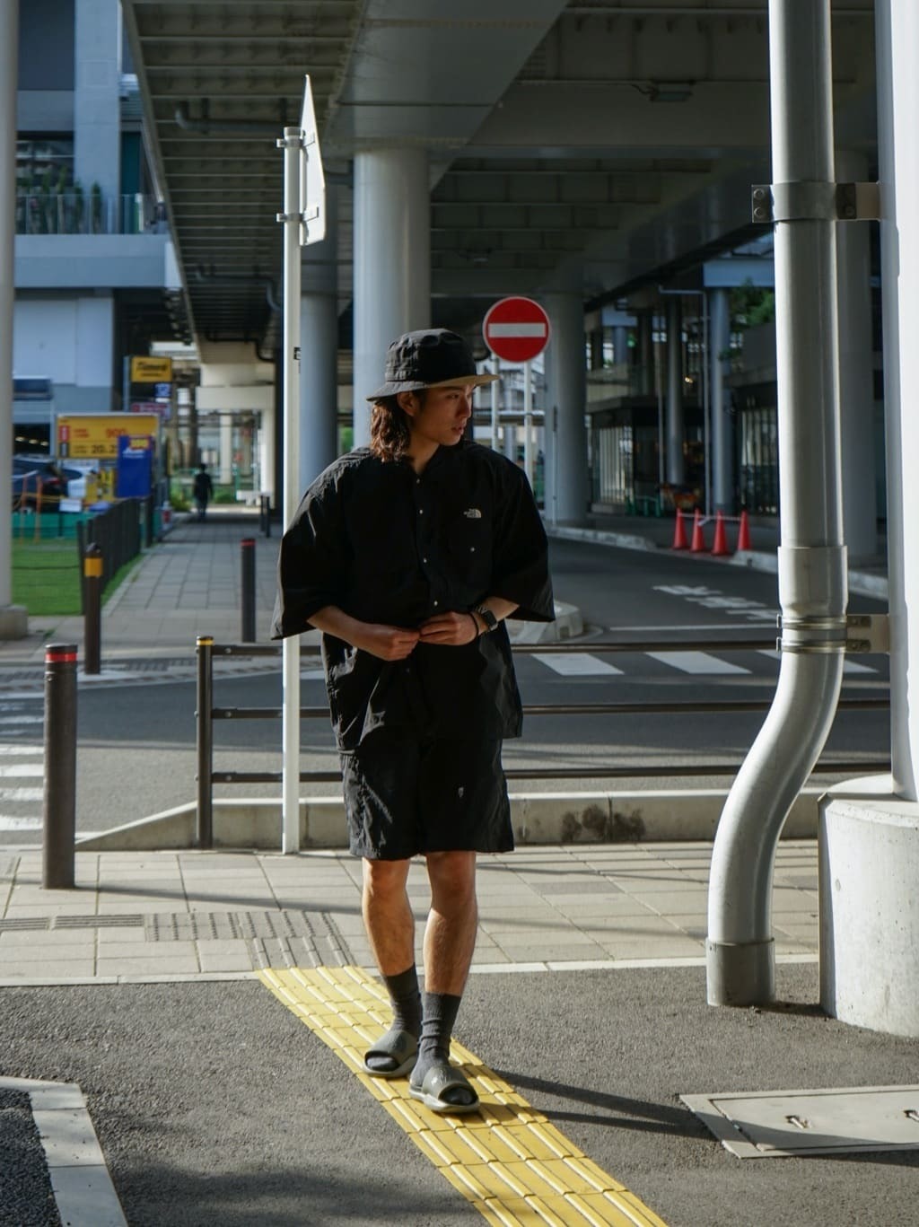 日本 TNF Tri-Arch 拖鞋 (男款)