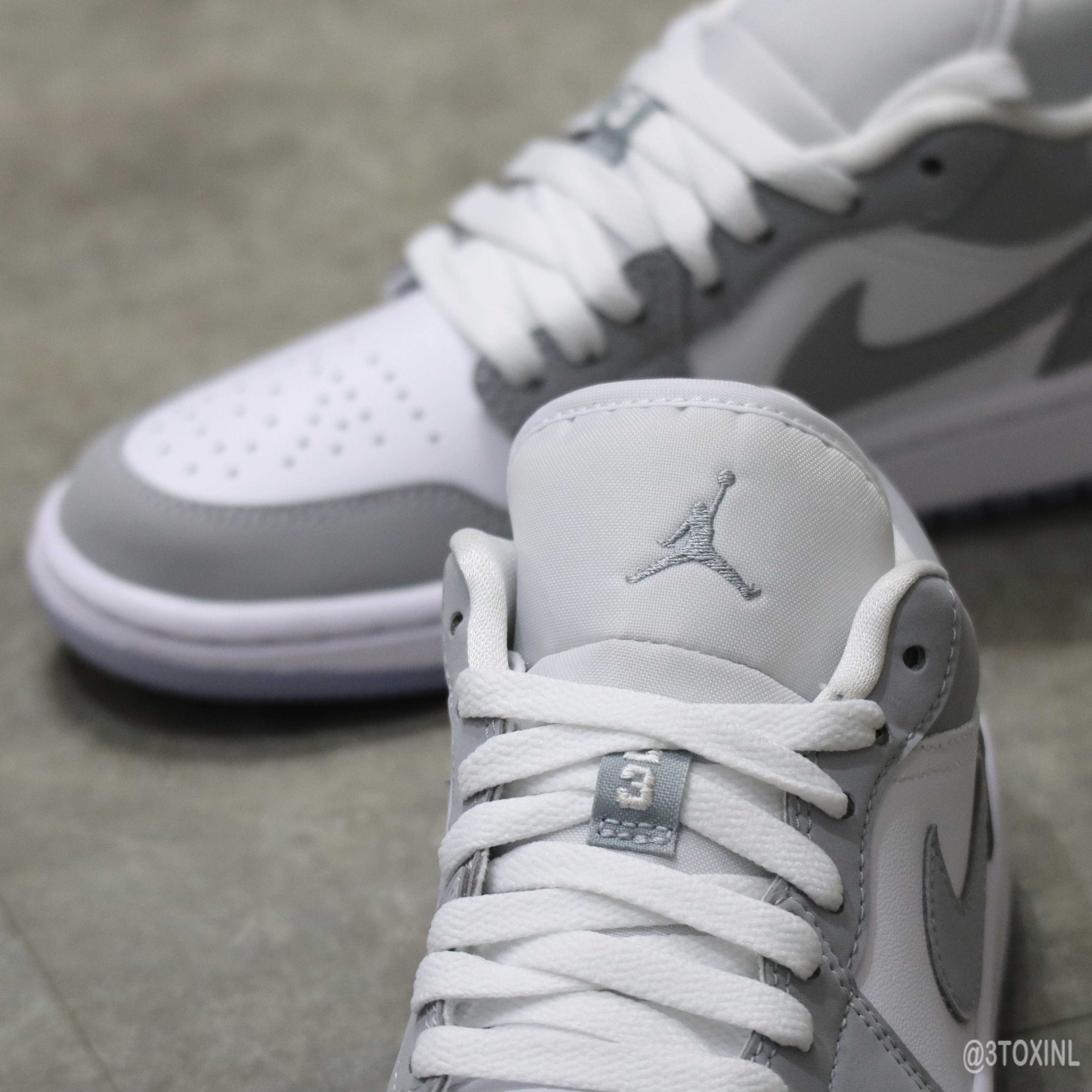 Nike Air Jordan 1 Low Wolf Grey