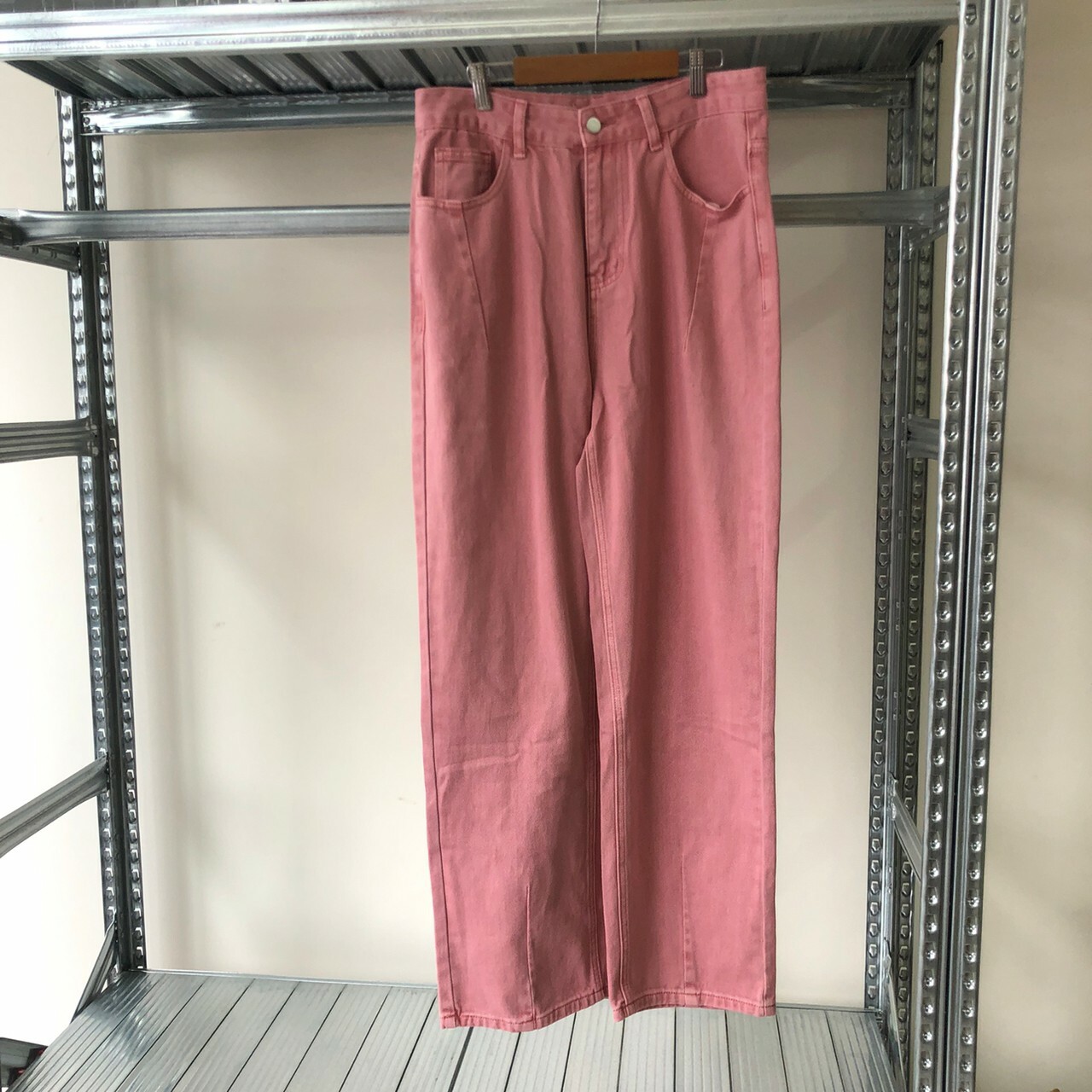 水洗草莓落地寬褲 D121