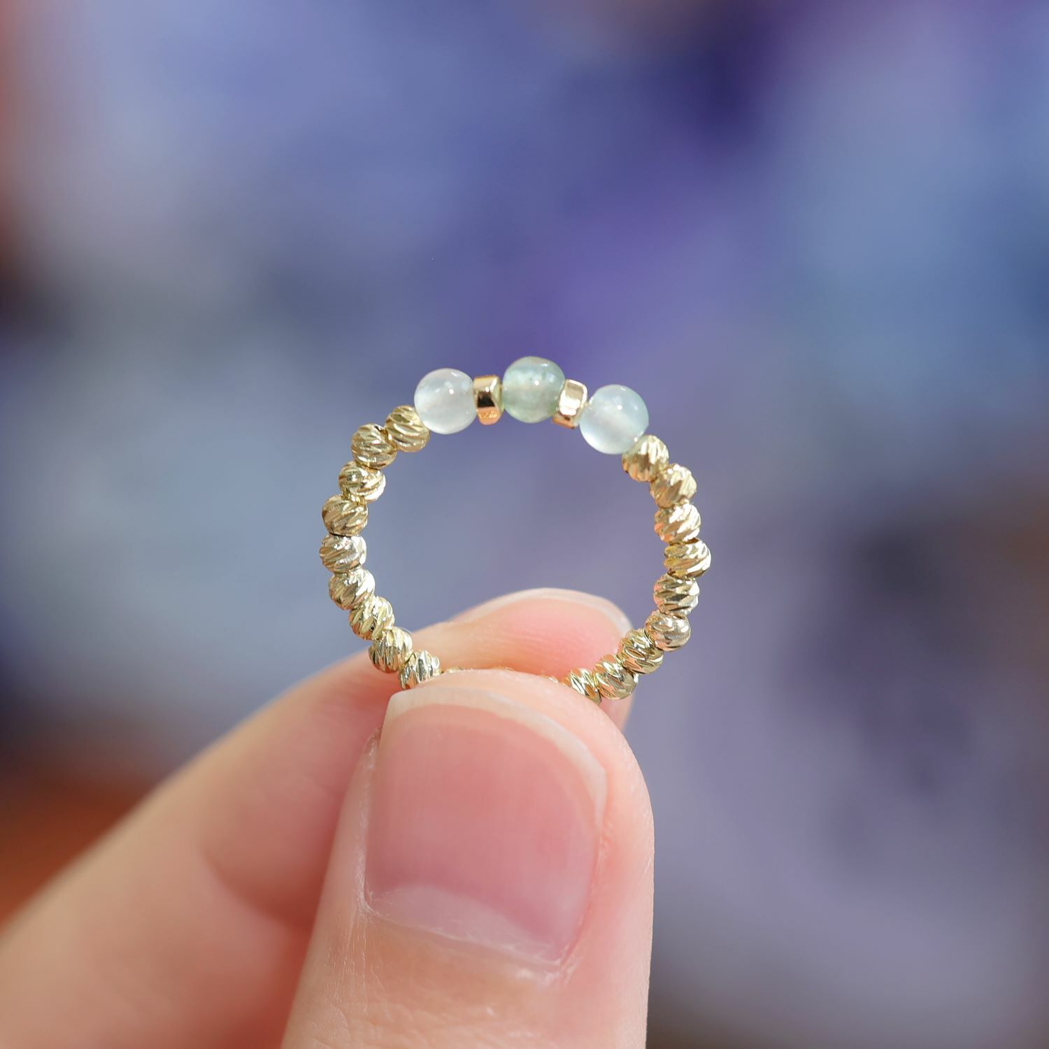 翠綠．三珠x扭紋金珠翡翠戒指（產品編號：JG003）