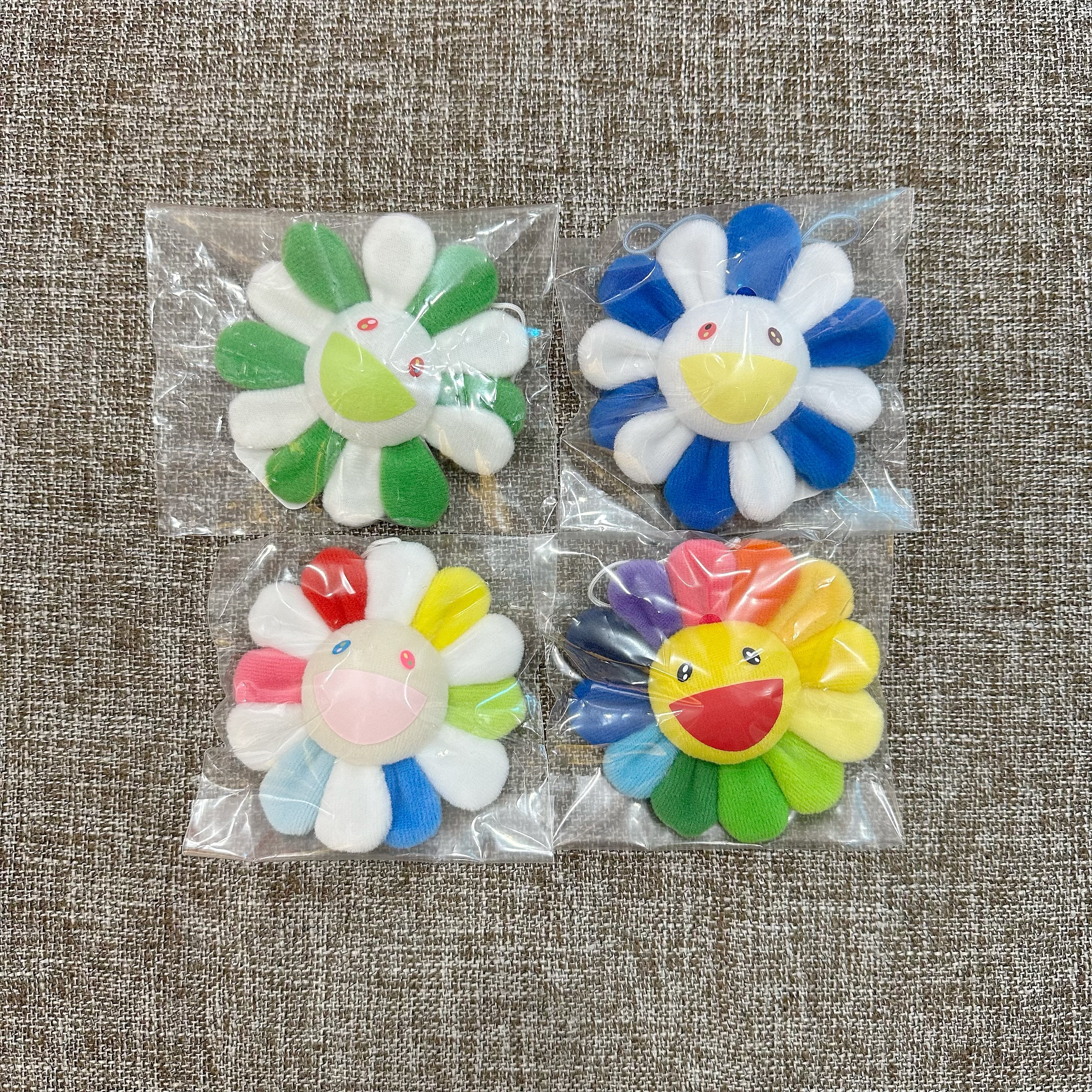 村上隆 Takashi Murakami Flower Plush Strap 8CM 太陽花