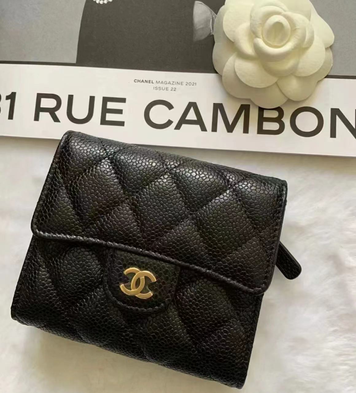 Chanel 經典短銀包 -M