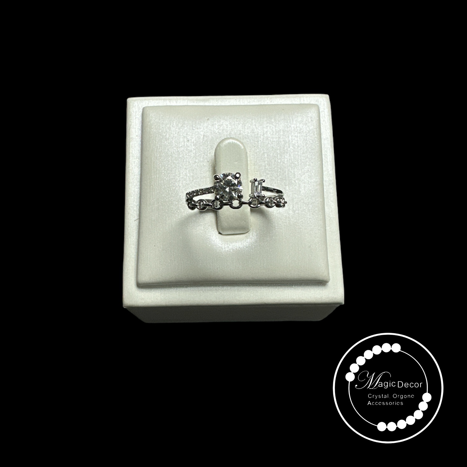 240302-c64 0.5卡+方形小鑽鏈條全銀莫桑開口戒指（無證書）