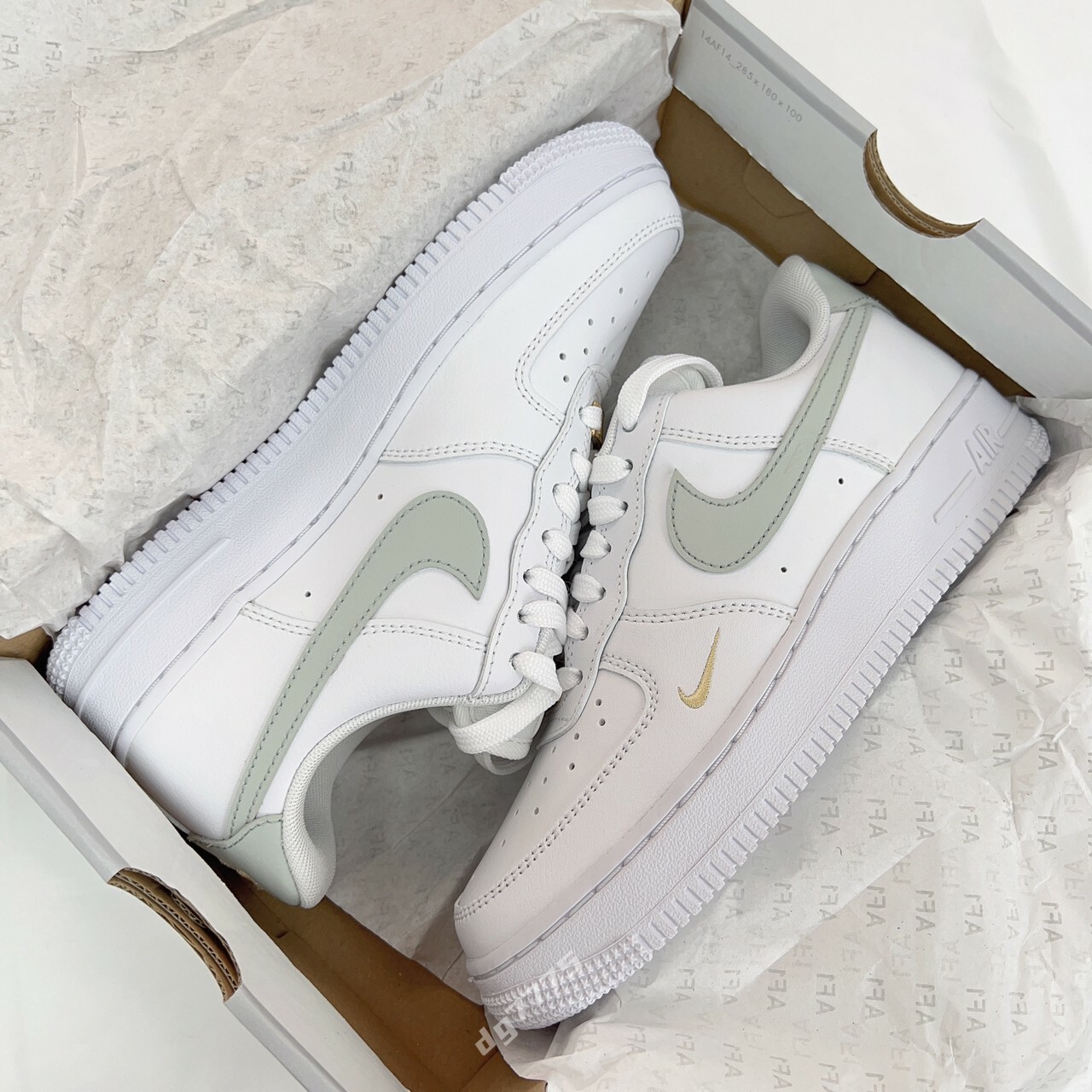 NIKE AIR FORCE 1 抹茶金勾(CZ0270-106)