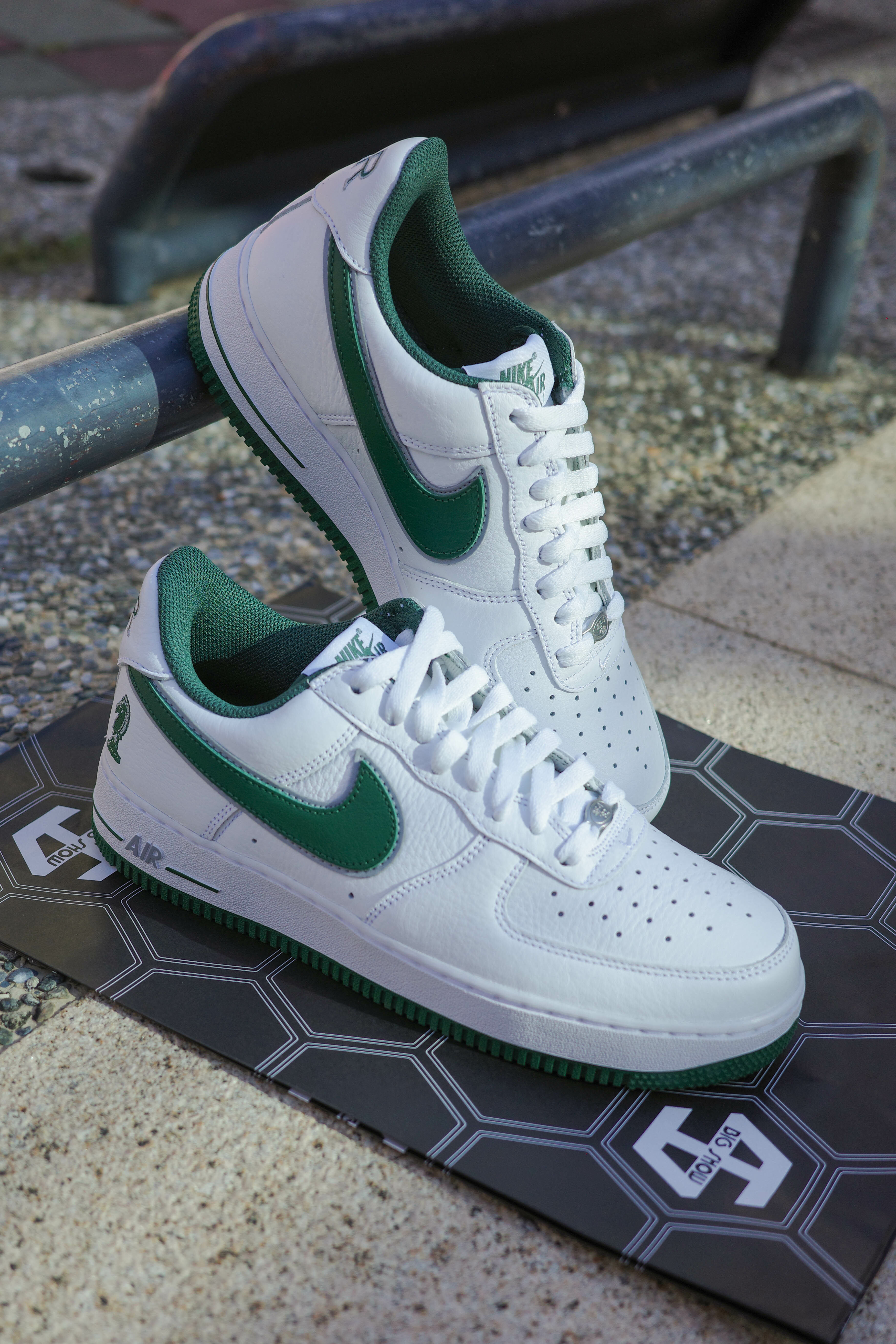 Nike Air Force 1 Lebron James 白綠 森林綠 20周年紀念款 西洋棋 LRMR刺繡字母(FB9128-100)