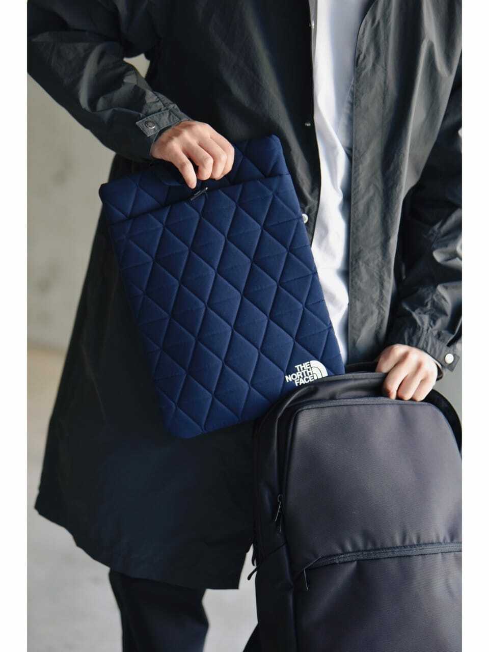 日本 TNF Geo Face PC Sleeve 13/15 吋 筆電袋