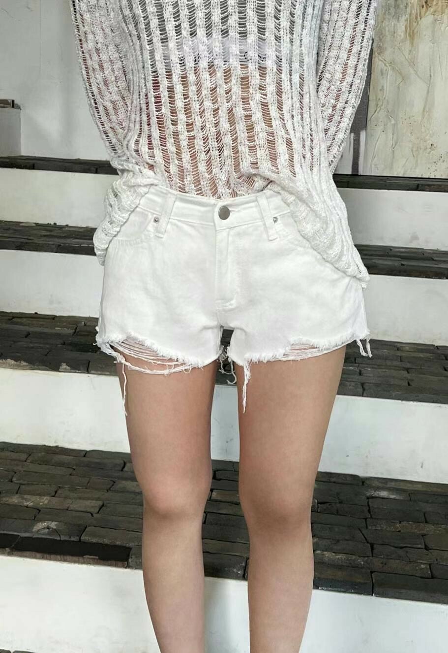 772單釦破壞風褲腳牛仔短褲