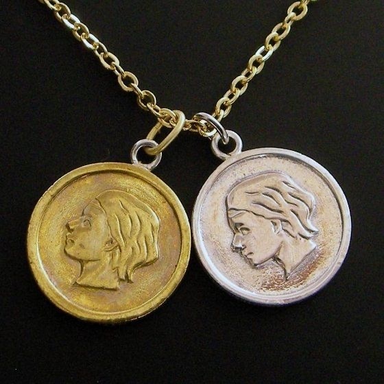 234690 Pbandai 預訂 2025/11月 HUNTER×HUNTER　ゴトーのコインペンダント 金幣頸鏈