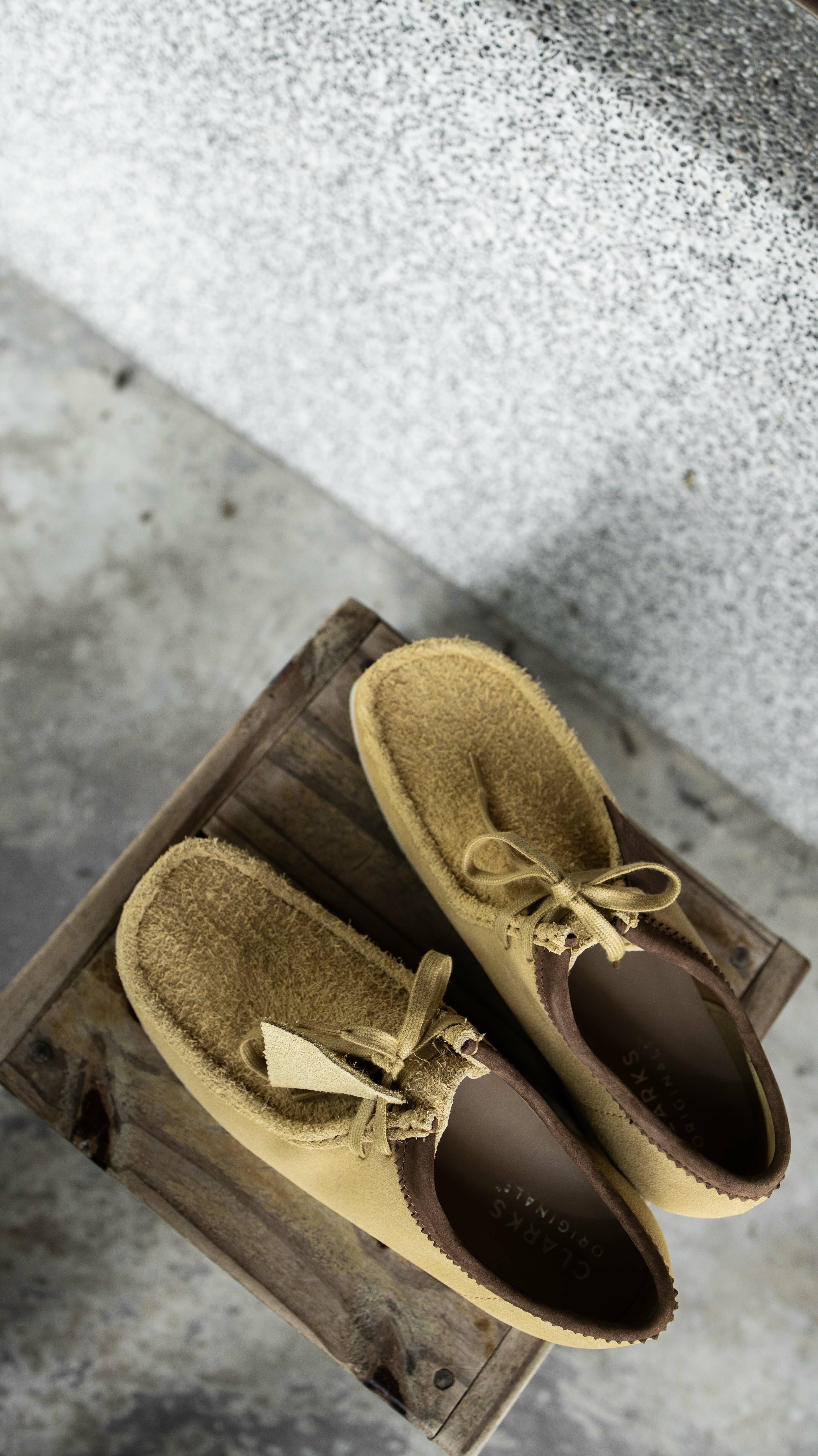 Clarks Wallabee Originals 黃色