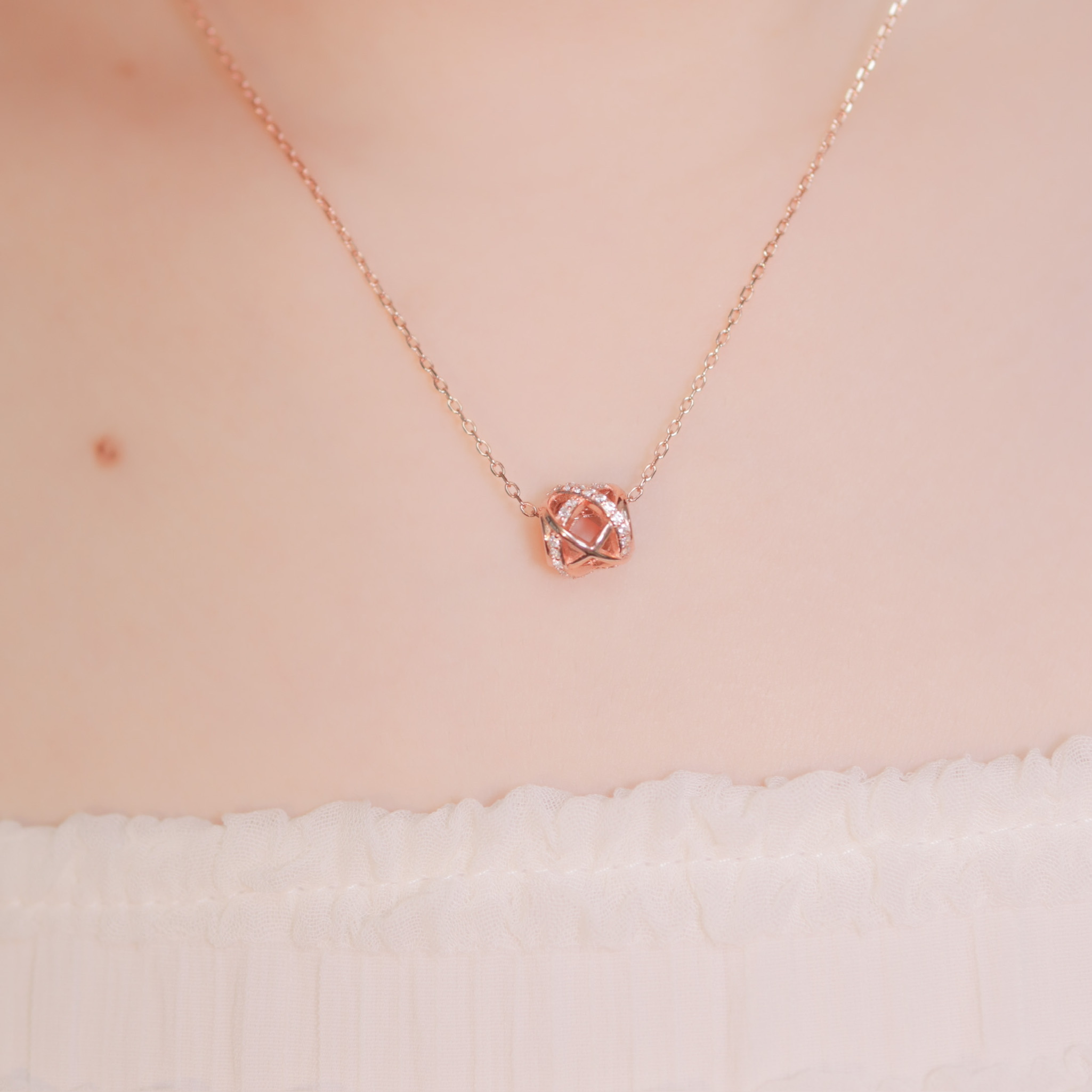 | 925 Silver・White Gold・Rose Gold | Knitted Ball Necklace（Silver / Rose Gold) | NE0905 |