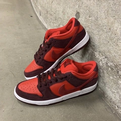 Nike SB Dunk Low Cherry 水果系列 紅酒櫻桃 麂皮 DM0807-600