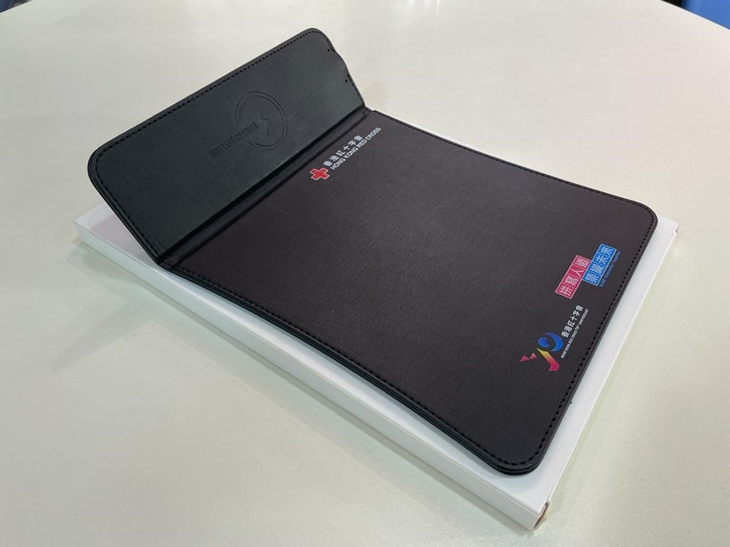 香港紅十字會無線充電滑鼠墊